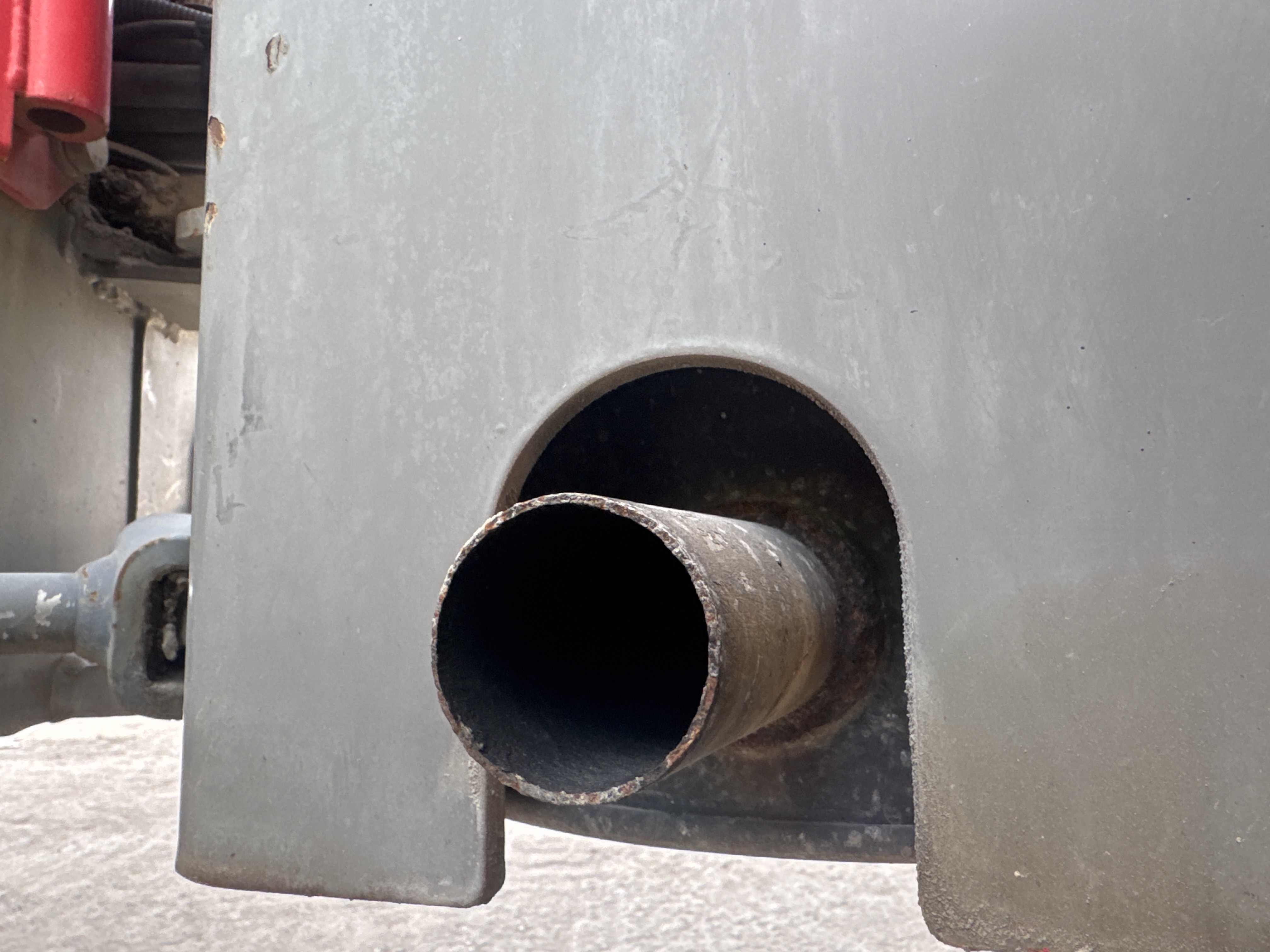SRC-011-Hamm-HD-12-VV-Tandem-rollers-inspection-Engine-Exhaust-system-1