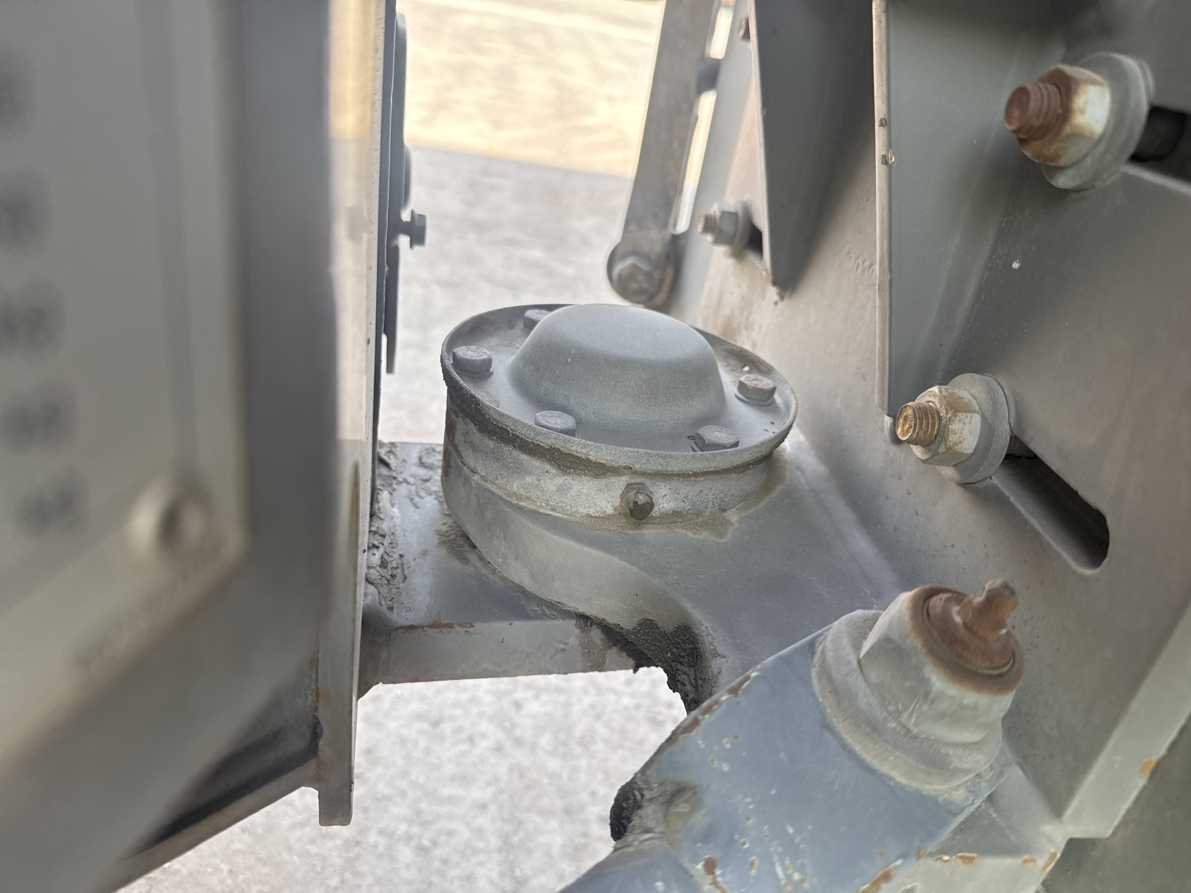 SRC-011-Hamm-HD-12-VV-Tandem-rollers-inspection-Structure-Articulated-joint-1