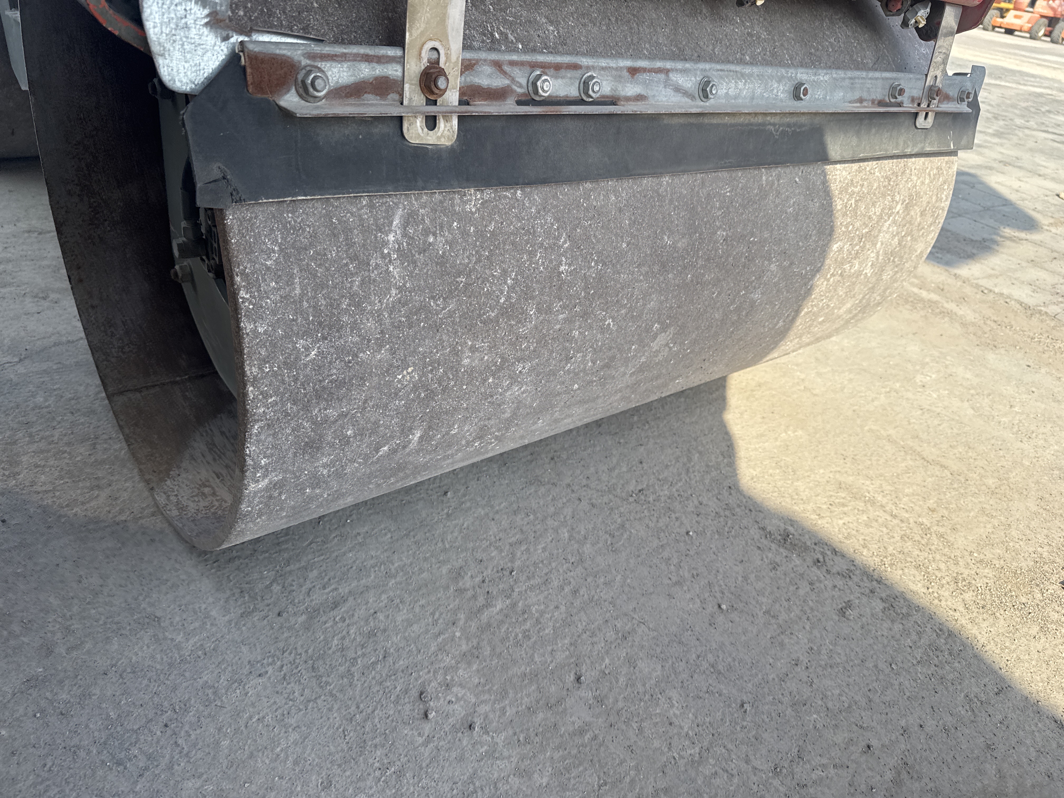 SRC-011-Hamm-HD-12-VV-Tandem-rollers-inspection-Chassis-Front-drum-1