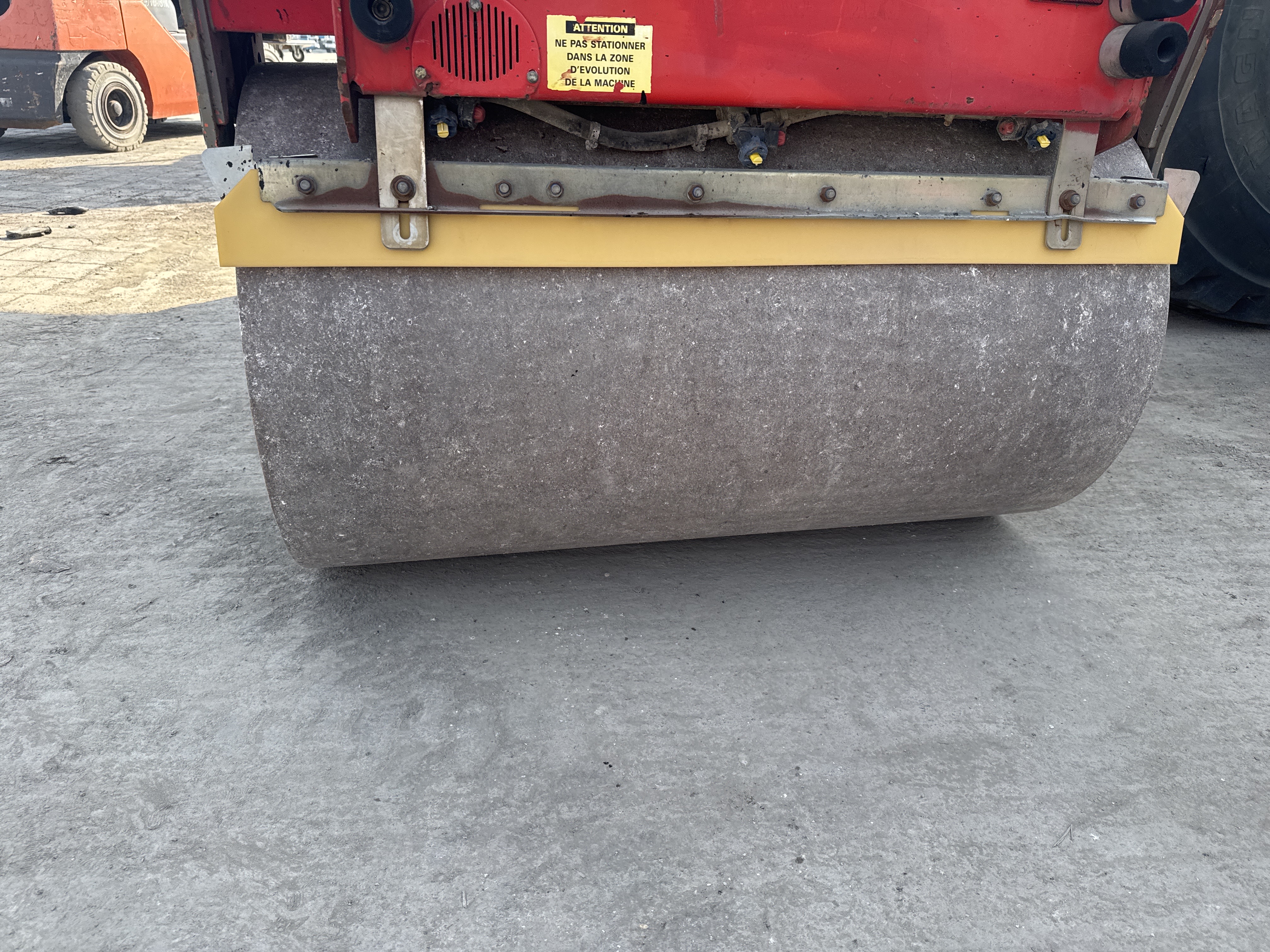 SRC-011-Hamm-HD-12-VV-Tandem-rollers-inspection-Chassis-Rear-drum-1