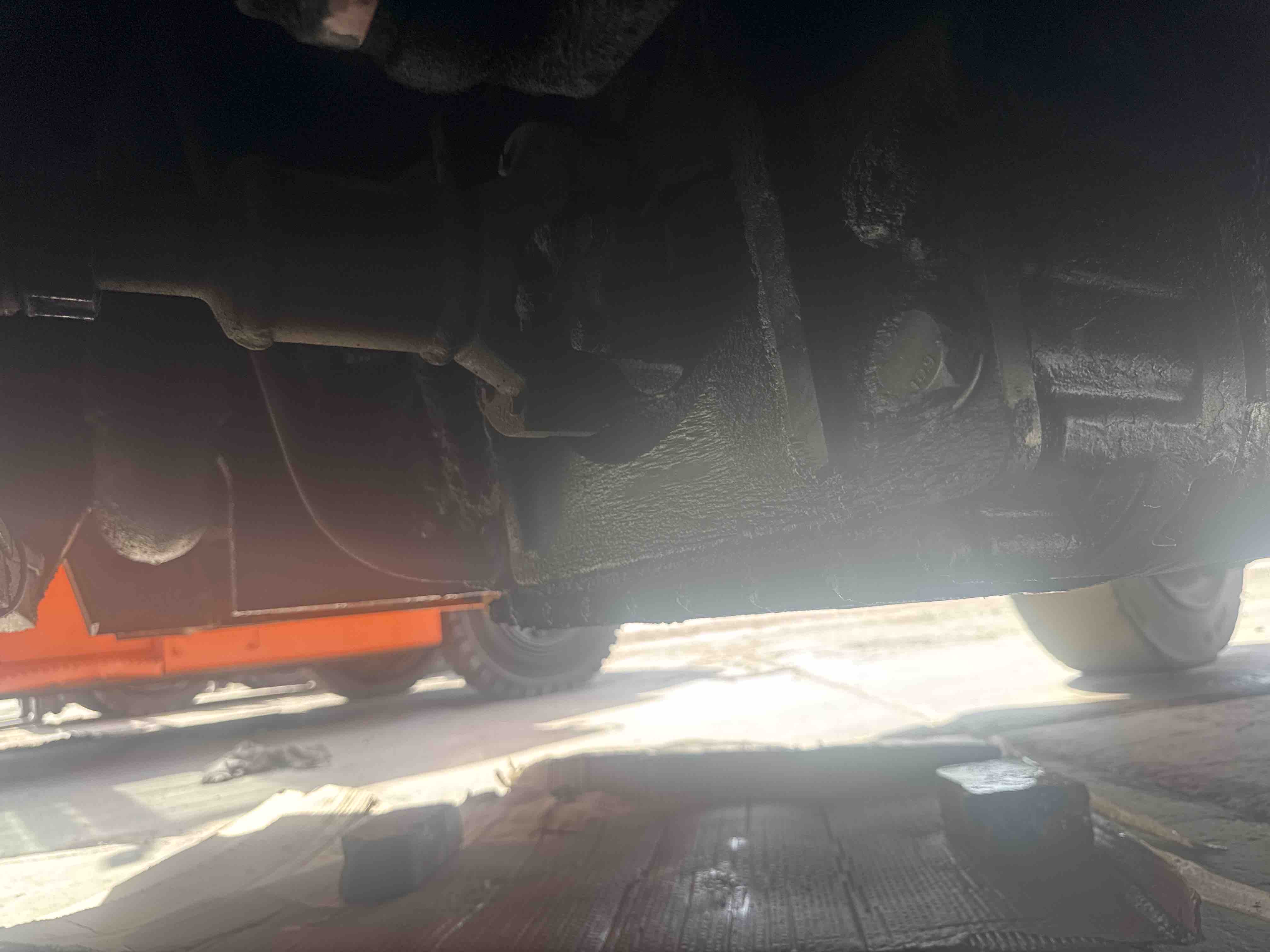 FLM-023-Doosan-D130S-5-Forklifts-inspection-Drive-system-Propeller-shaft-1