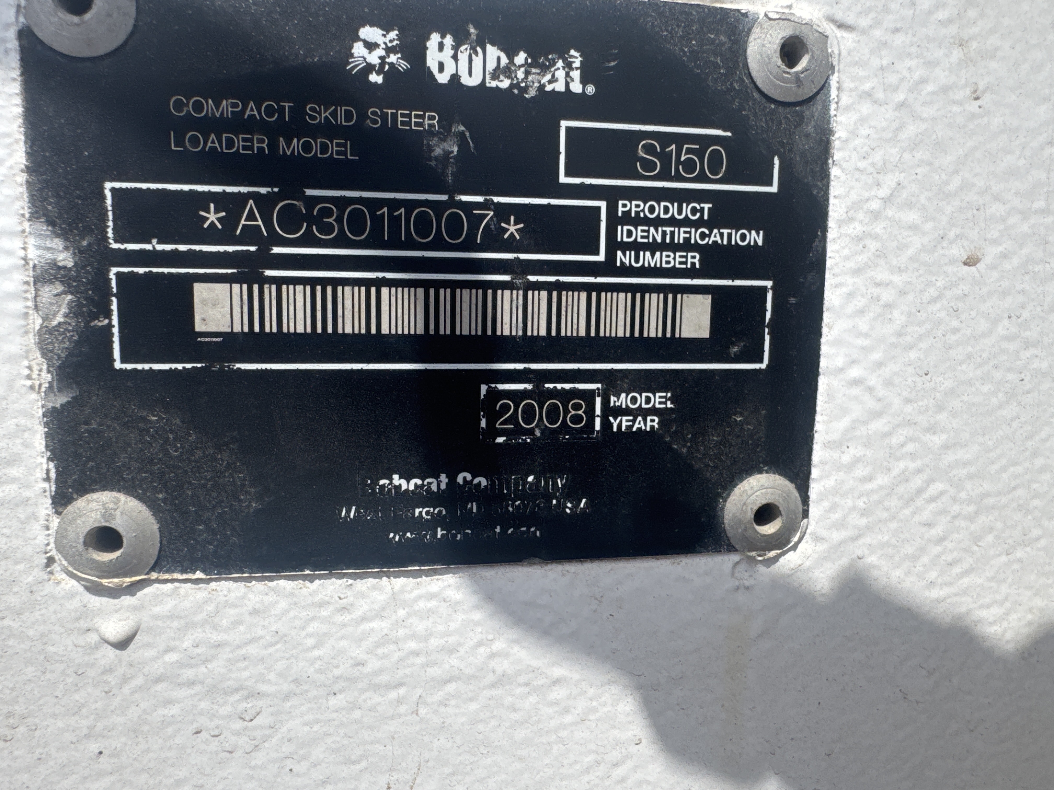 SSL-019-بوبكات-S150-لوادر-انزلاقية-بعجلات-فحص-نظرة-عامة-الرقم-التسلسلي-1