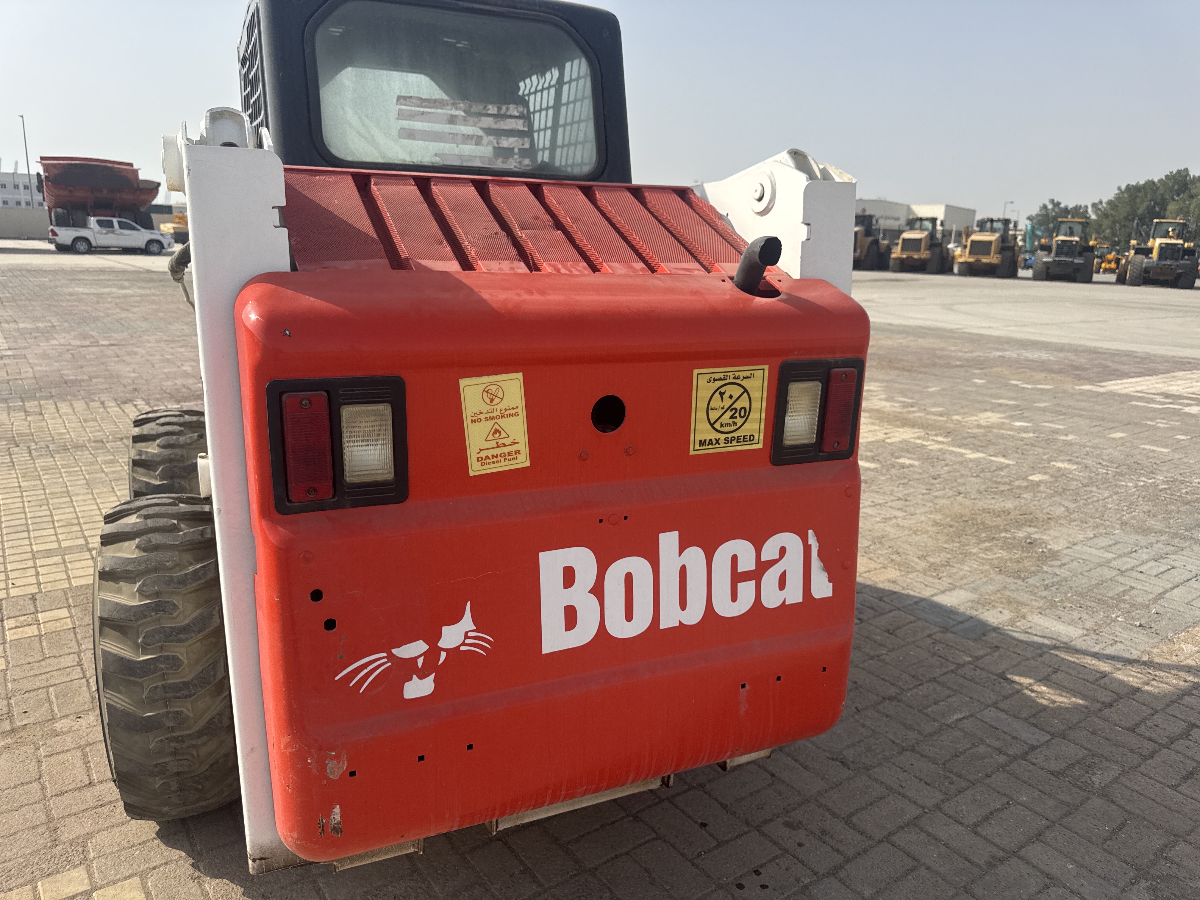 SSL-019-بوبكات-S150-لوادر-انزلاقية-بعجلات-فحص-الهيكل-الصبغ-1