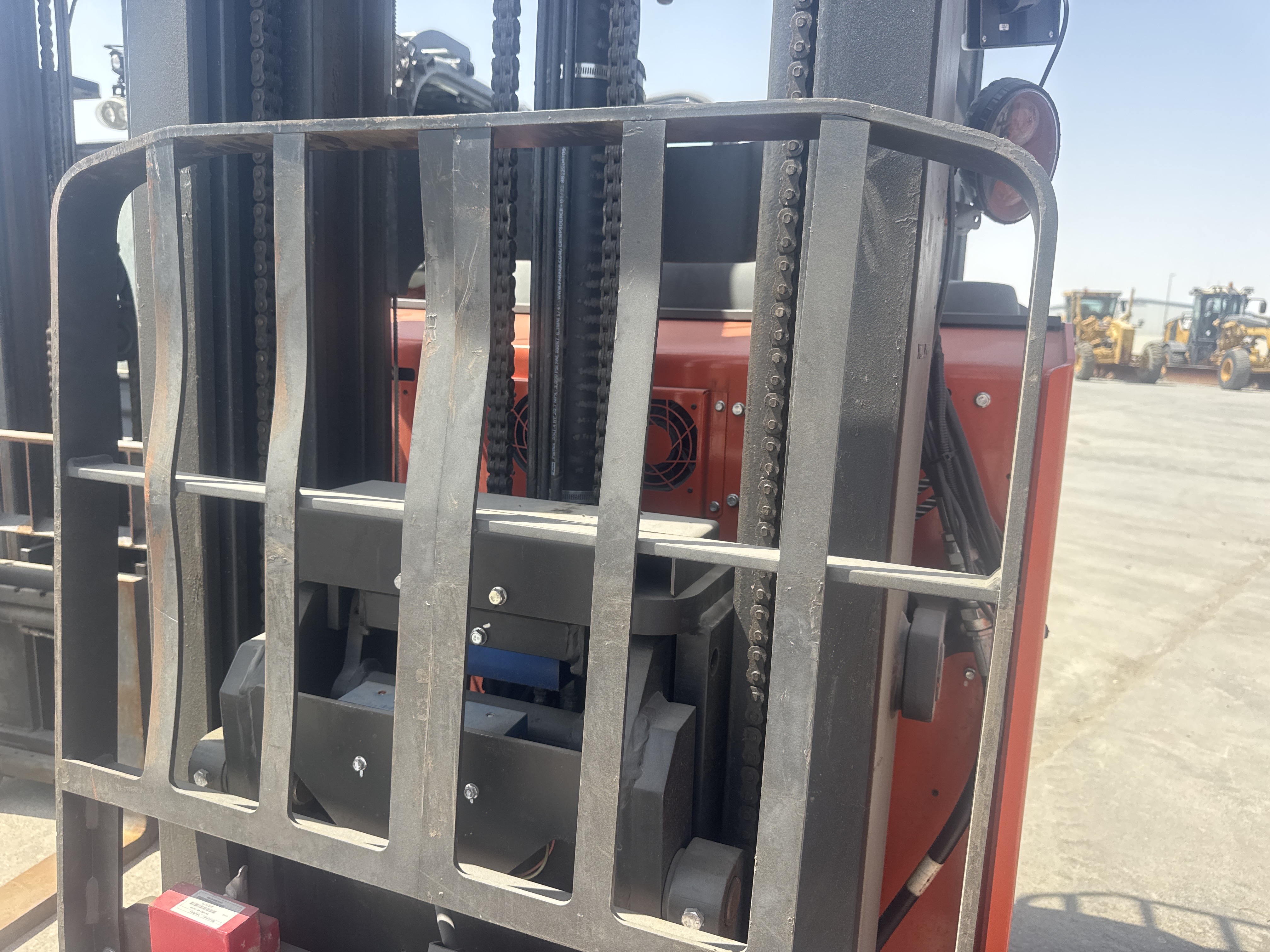 RTM-009-Toyota-9BRU23-Reach-trucks-inspection-Chassis-Carriage-1