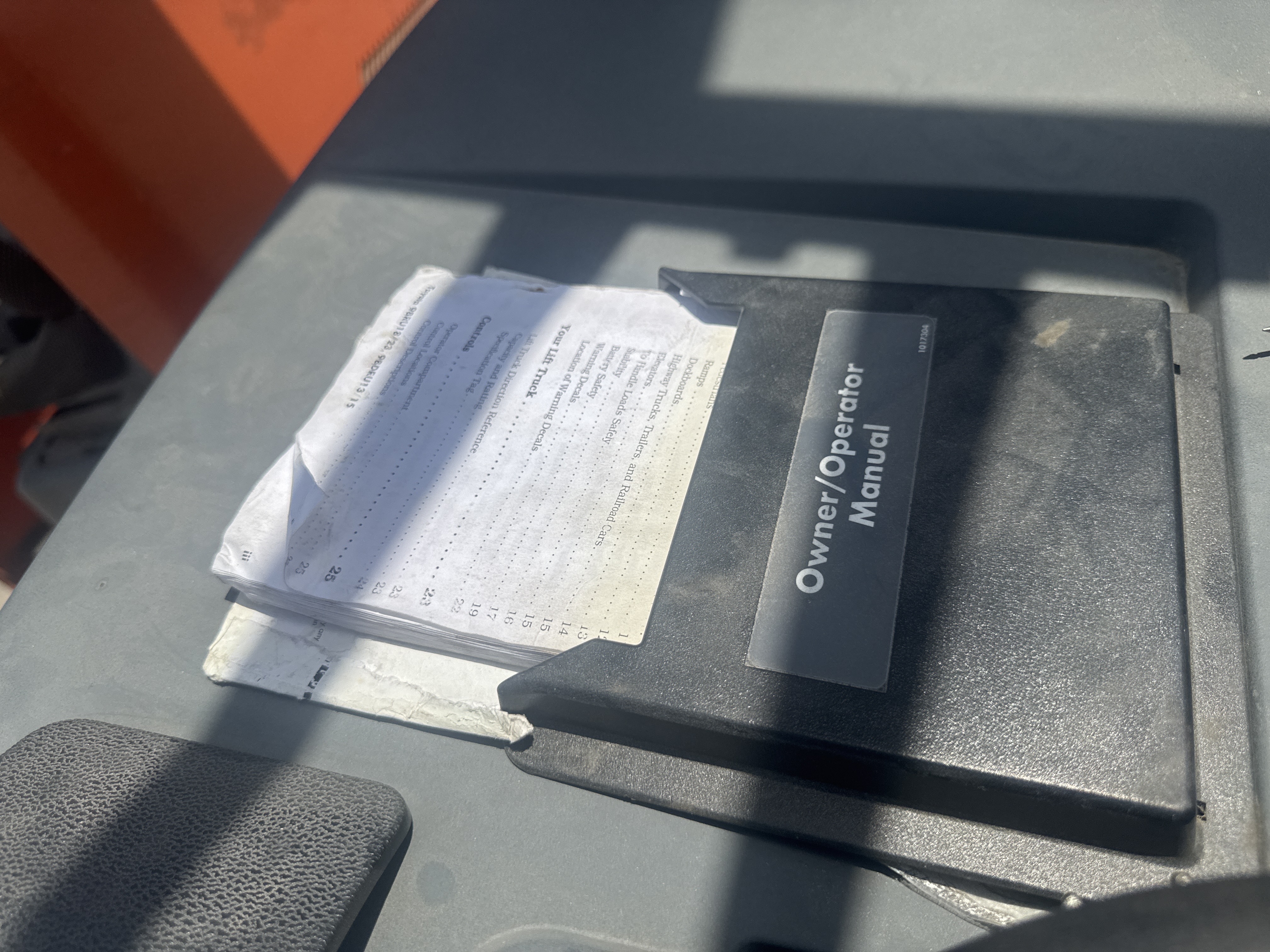 RTM-009-Toyota-9BRU23-Reach-trucks-inspection-Safety-Manufacturer's-manual-1