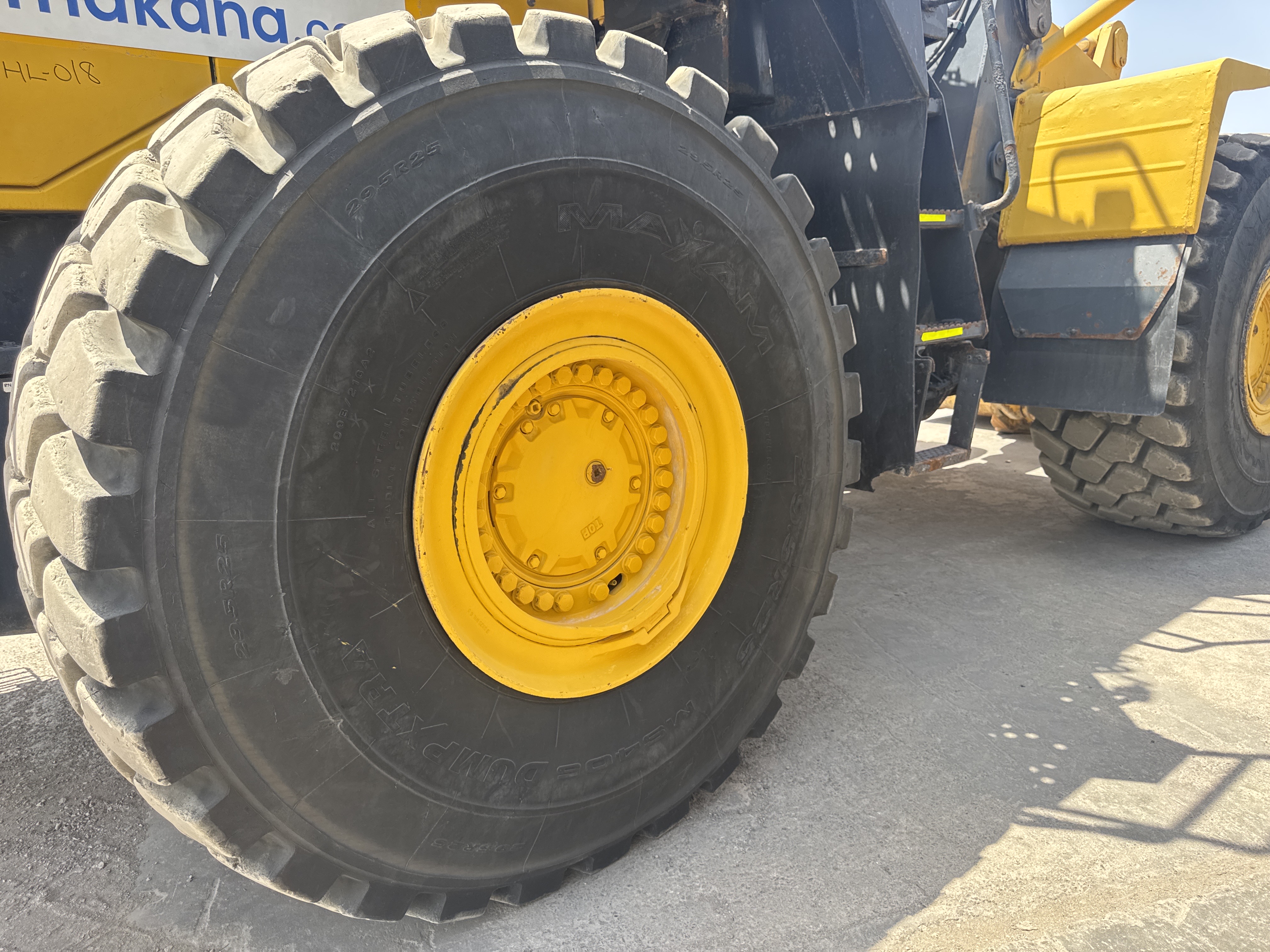 WHL-018-كوماتسو-WA500-6R-لوادر-بعجلات-فحص-الهيكل-الإطار-الخلفي-الأيمن-/-محور-العجلة---الحالة-1