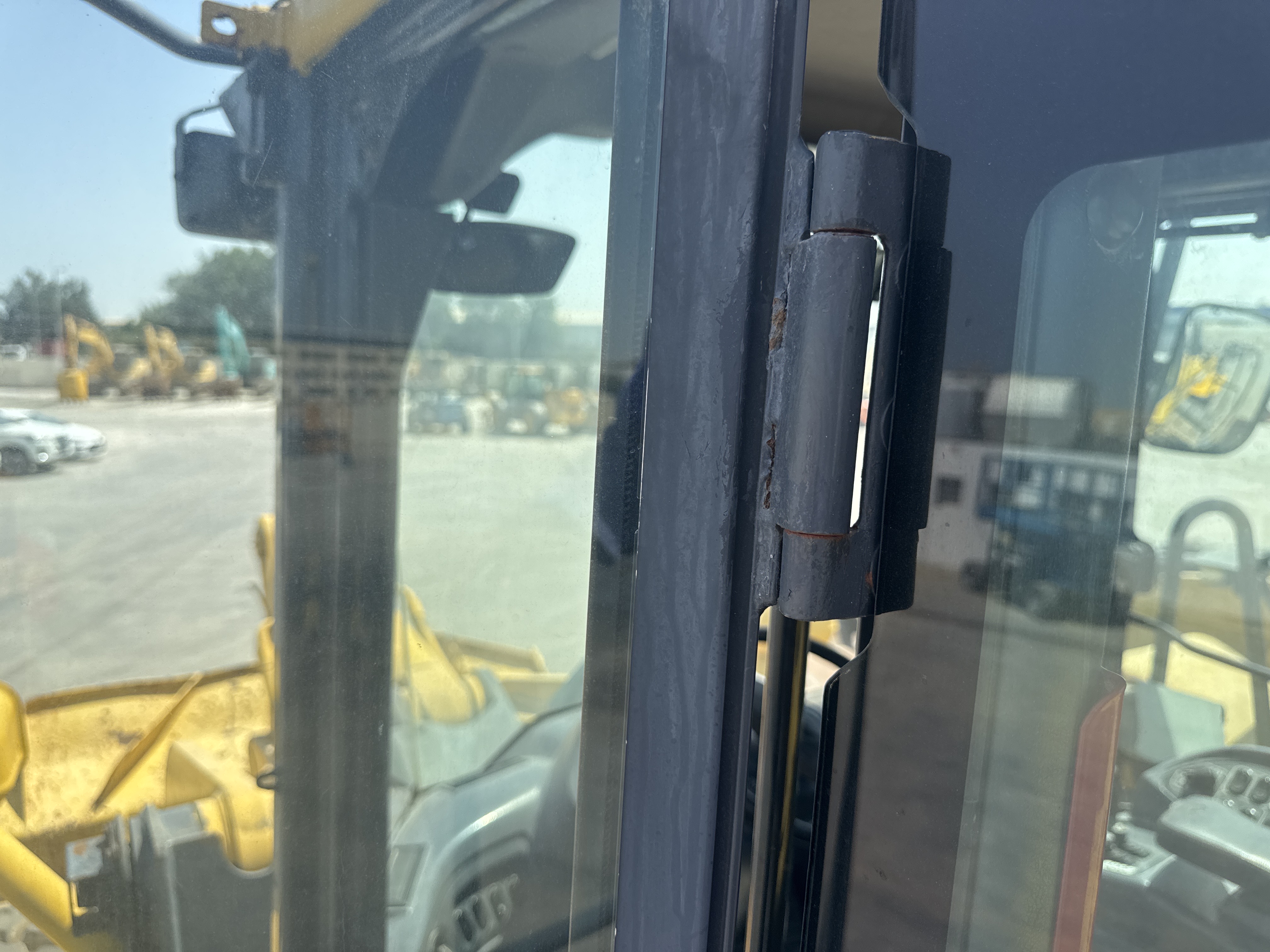 WHL-018-كوماتسو-WA500-6R-لوادر-بعجلات-فحص-الهيكل-الأبواب-1