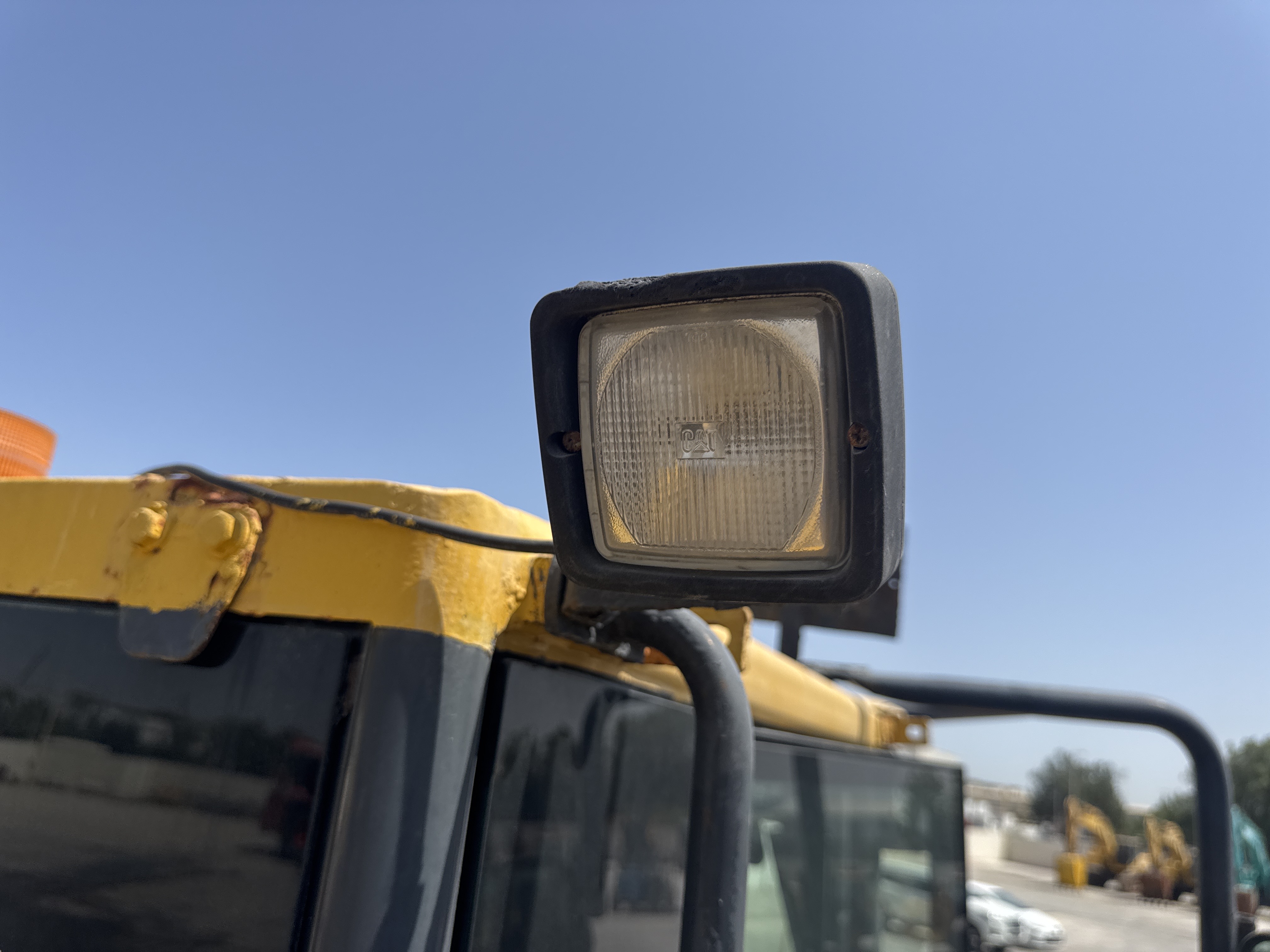 WHL-018-كوماتسو-WA500-6R-لوادر-بعجلات-فحص-الكهربائيات-الأنوار-والإشارات-1