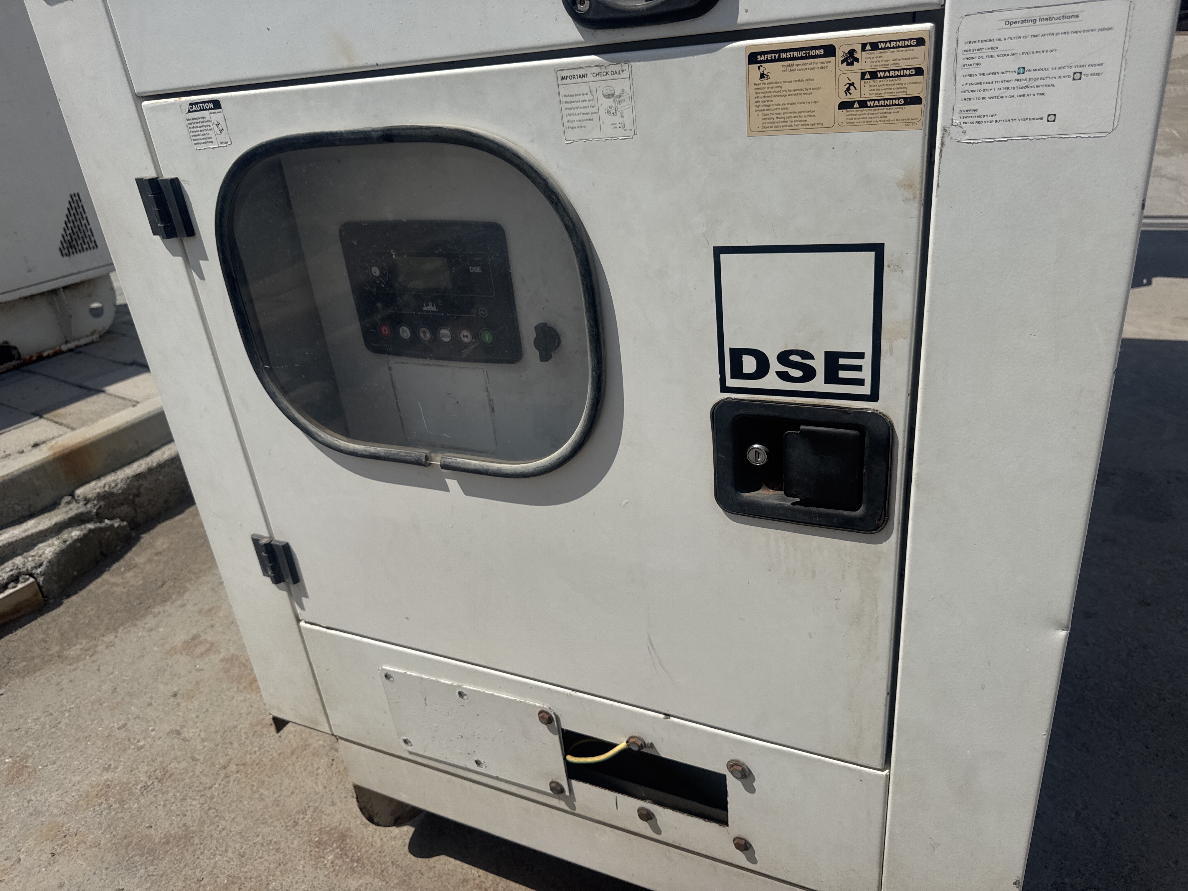 SGG-008-Perkins-30-kVA-Stationary-generators-inspection-Structure-Paint-1