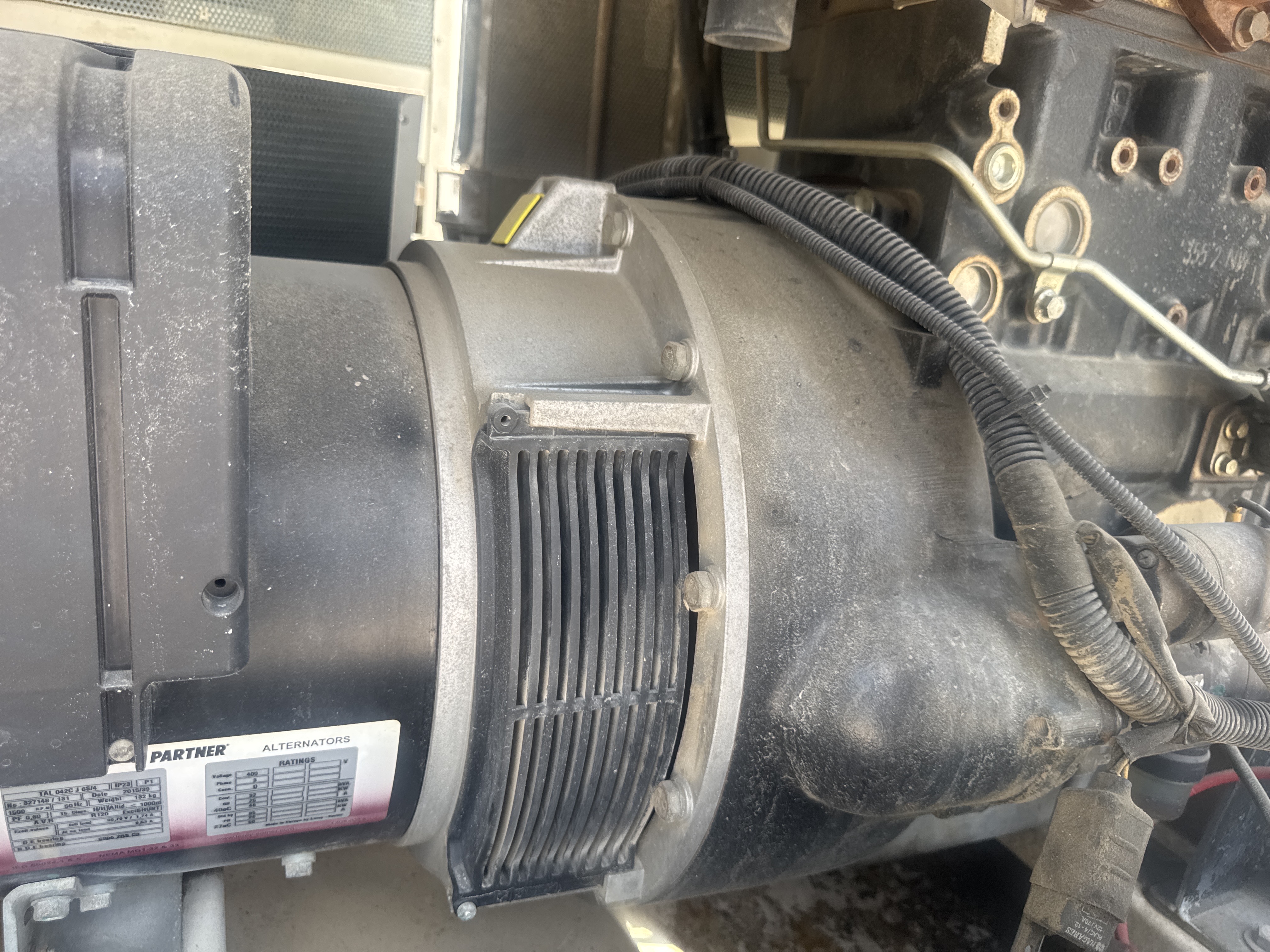 SGG-008-Perkins-30-kVA-Stationary-generators-inspection-Engine-Engine-oil-leaks-1