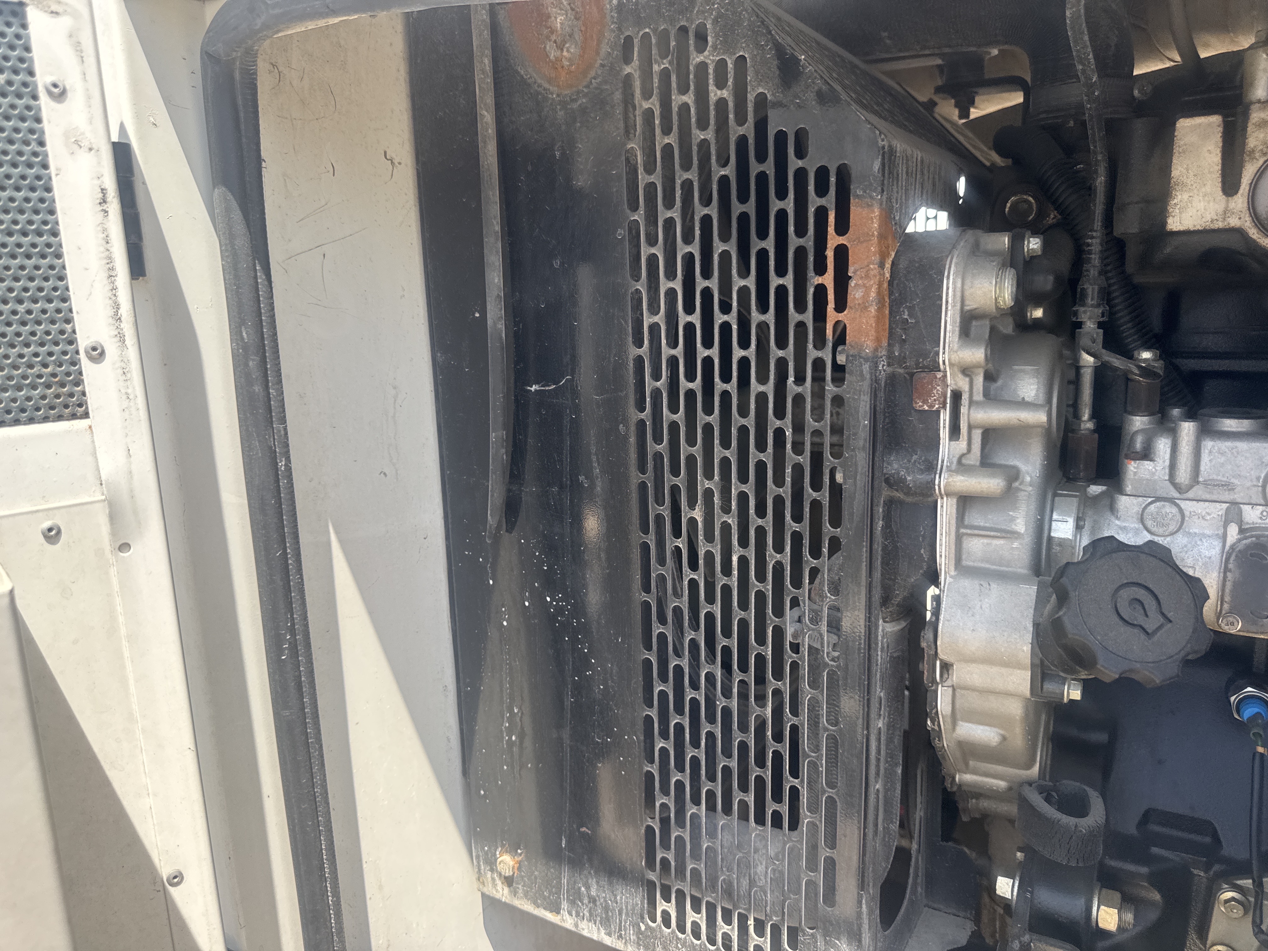 SGG-008-Perkins-30-kVA-Stationary-generators-inspection-Engine-Cooling-fan-and-fan-guard-1