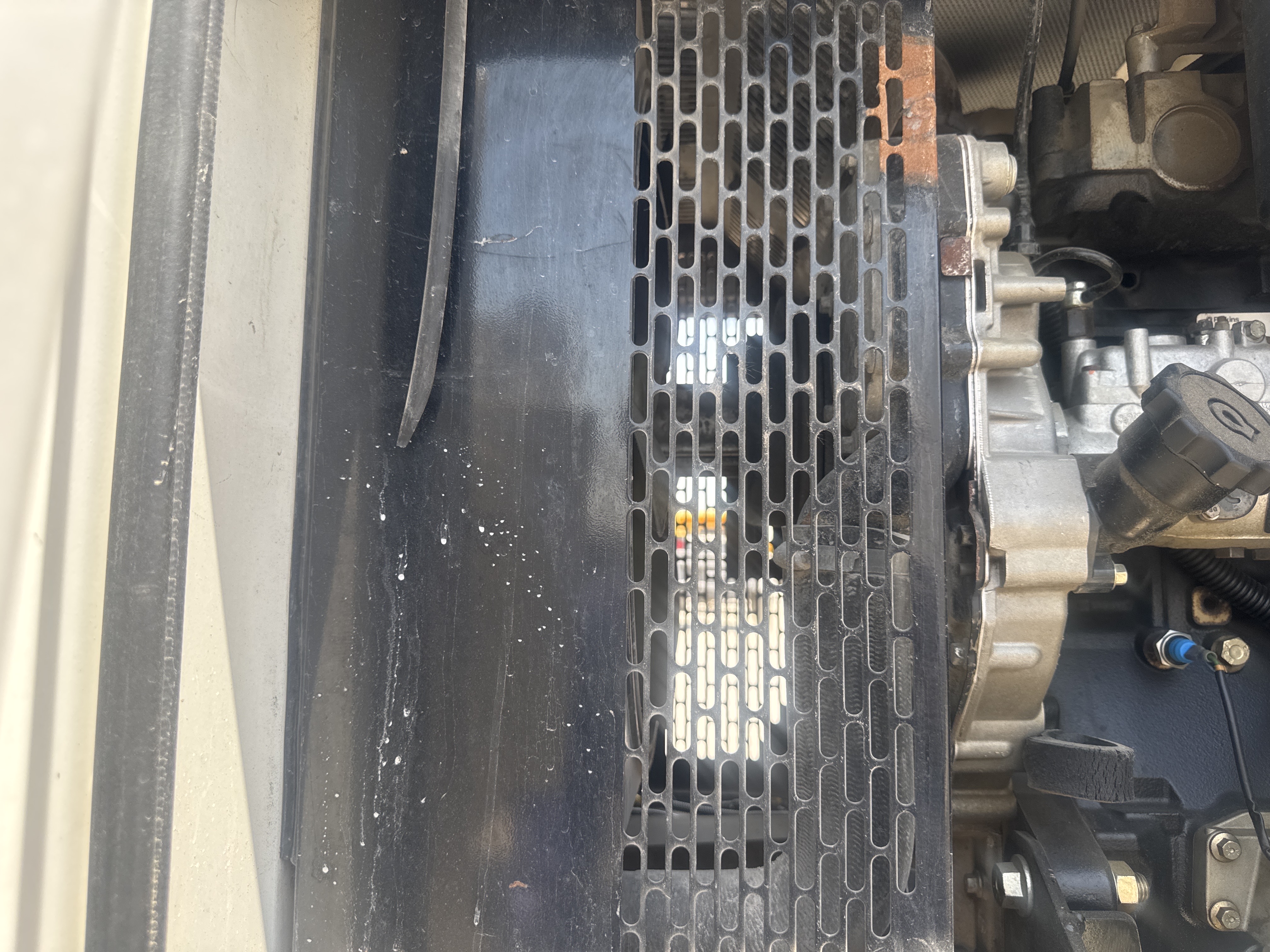SGG-008-Perkins-30-kVA-Stationary-generators-inspection-Engine-Cooling-fan-and-fan-guard-1