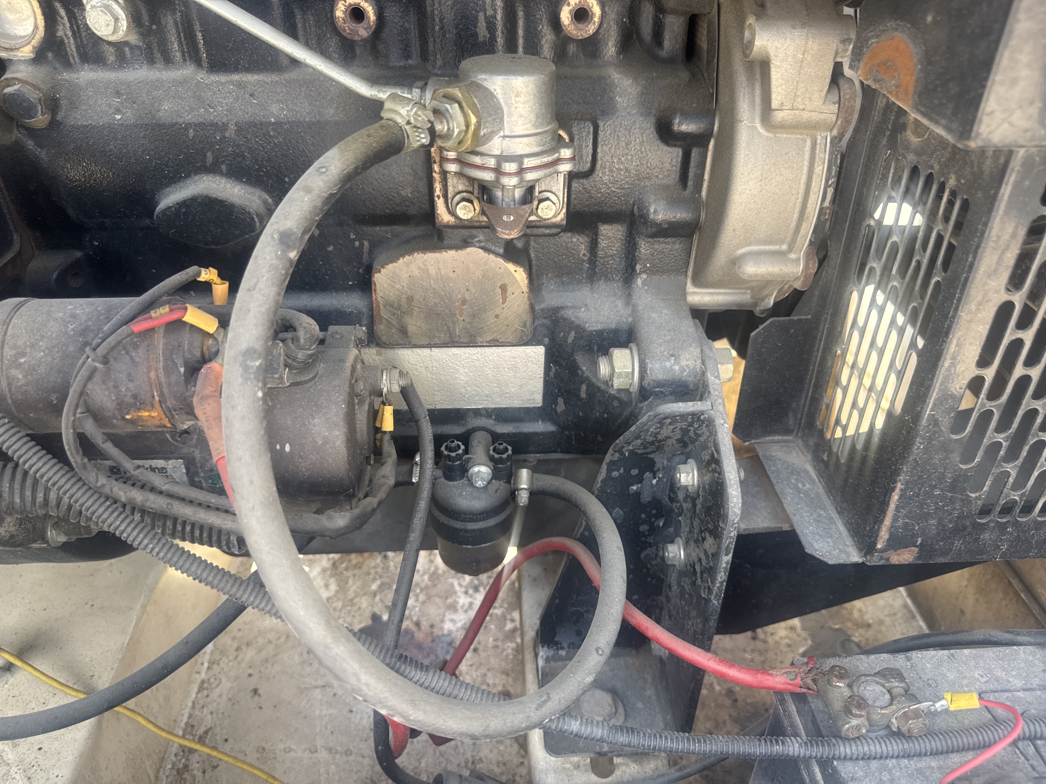 SGG-008-Perkins-30-kVA-Stationary-generators-inspection-Engine-Hoses-1
