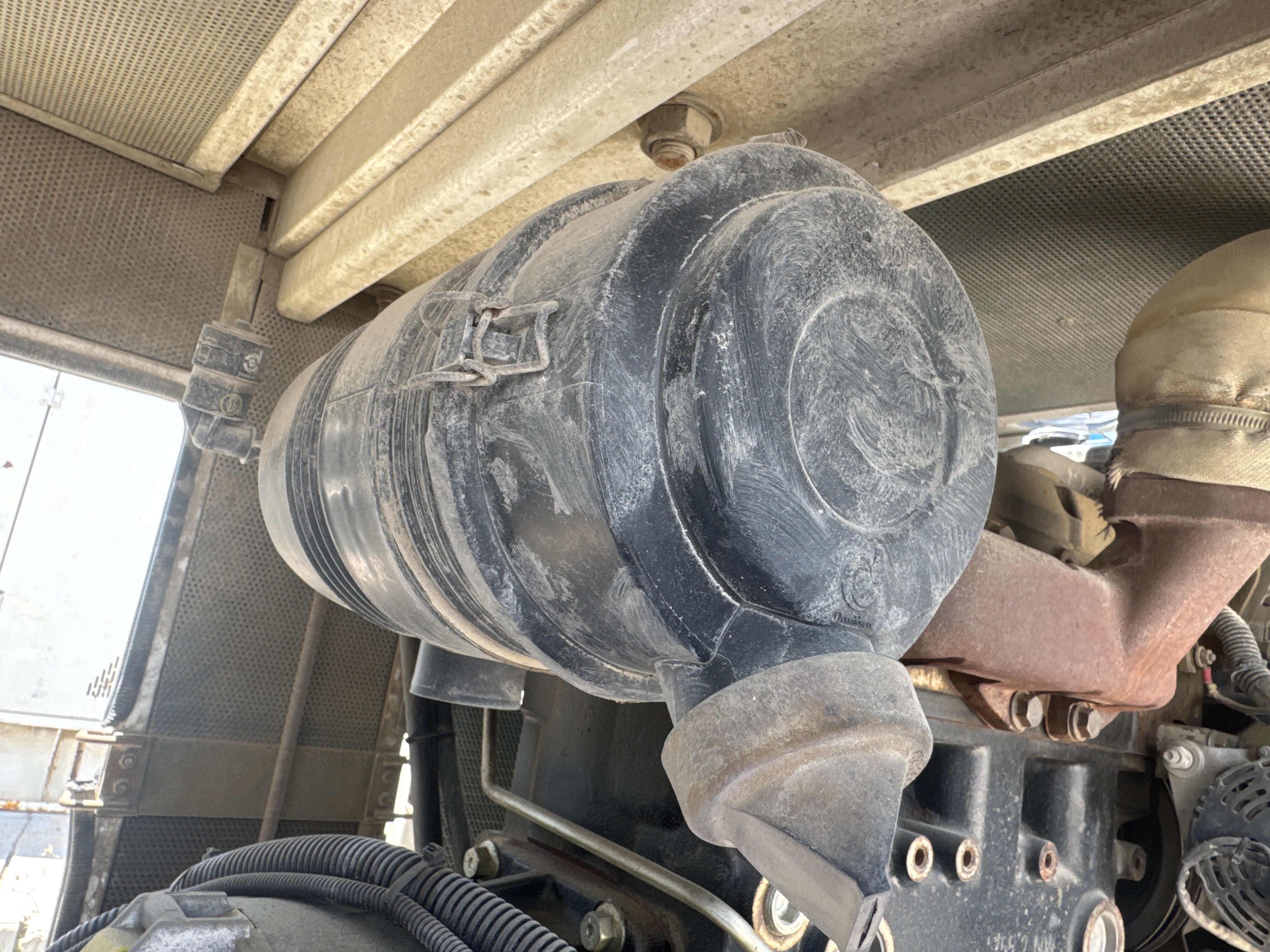 SGG-008-Perkins-30-kVA-Stationary-generators-inspection-Engine-Air-intake-system-1