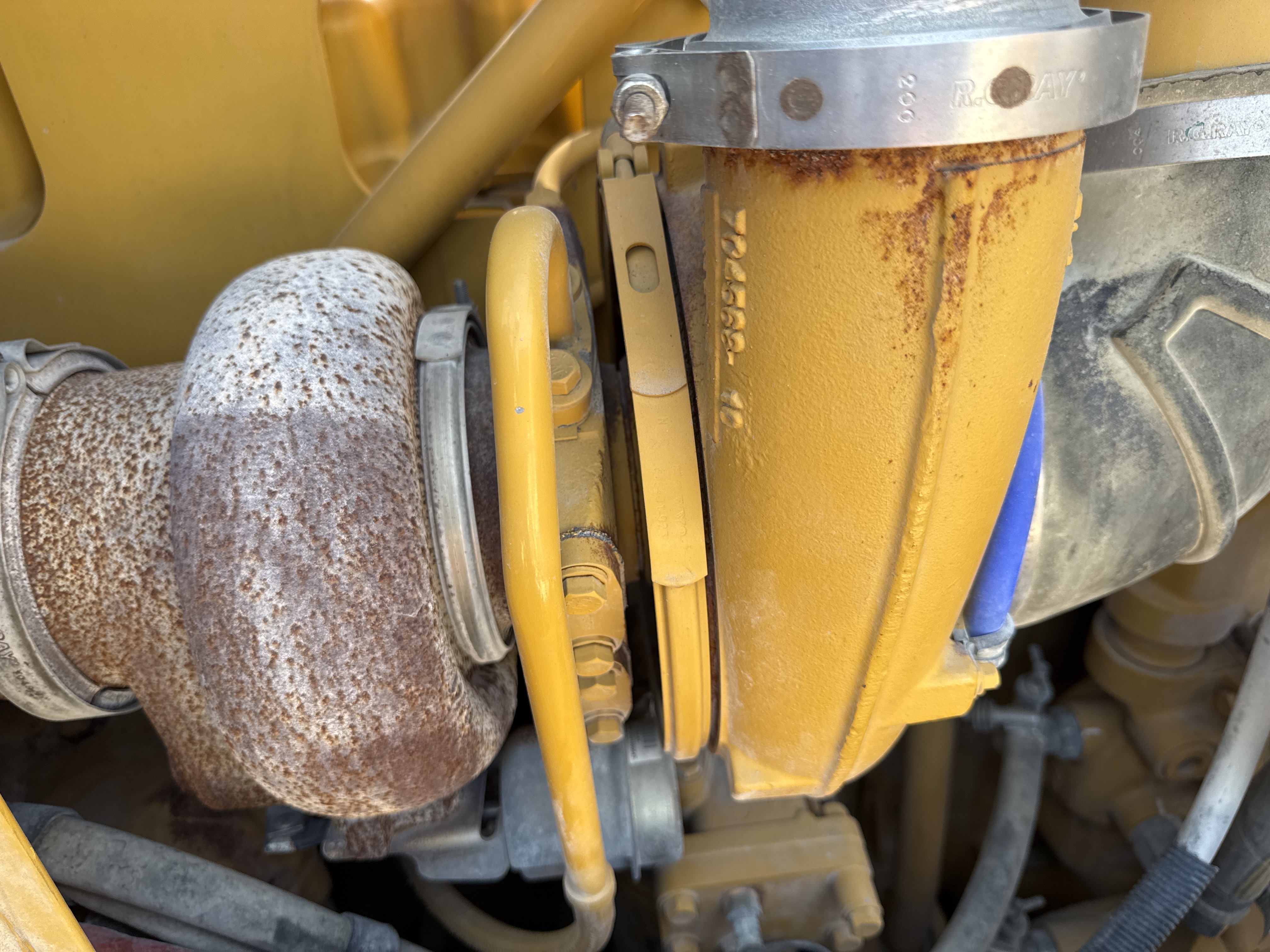 CDB-017-Cat-D8T-Crawler-dozers-inspection-Engine-Turbo-1