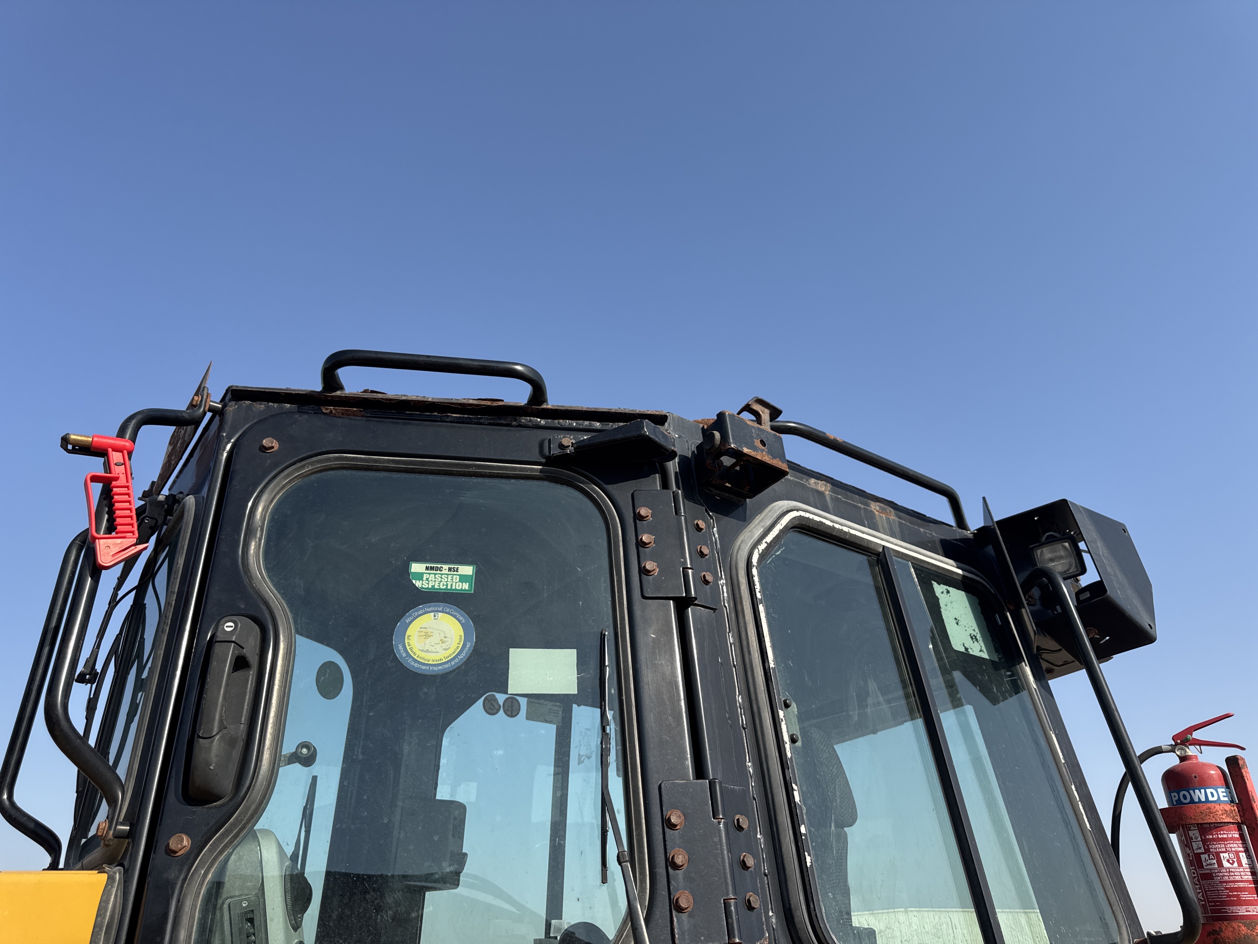 CDB-017-Cat-D8T-Crawler-dozers-inspection-Safety-Rollover-protective-structure-(ROPS-/-FOPS)-1