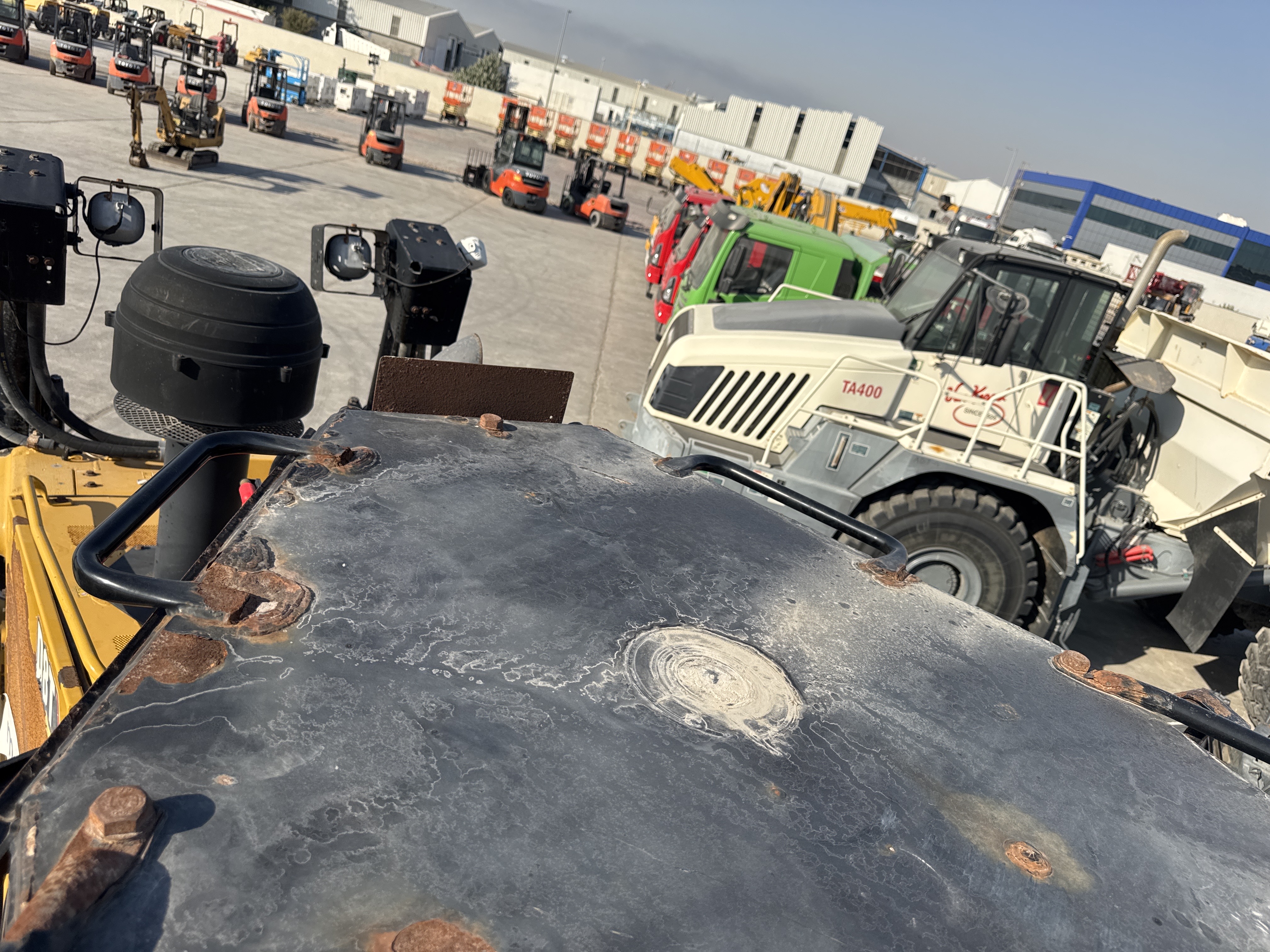 CDB-017-Cat-D8T-Crawler-dozers-inspection-Safety-Rollover-protective-structure-(ROPS-/-FOPS)-1