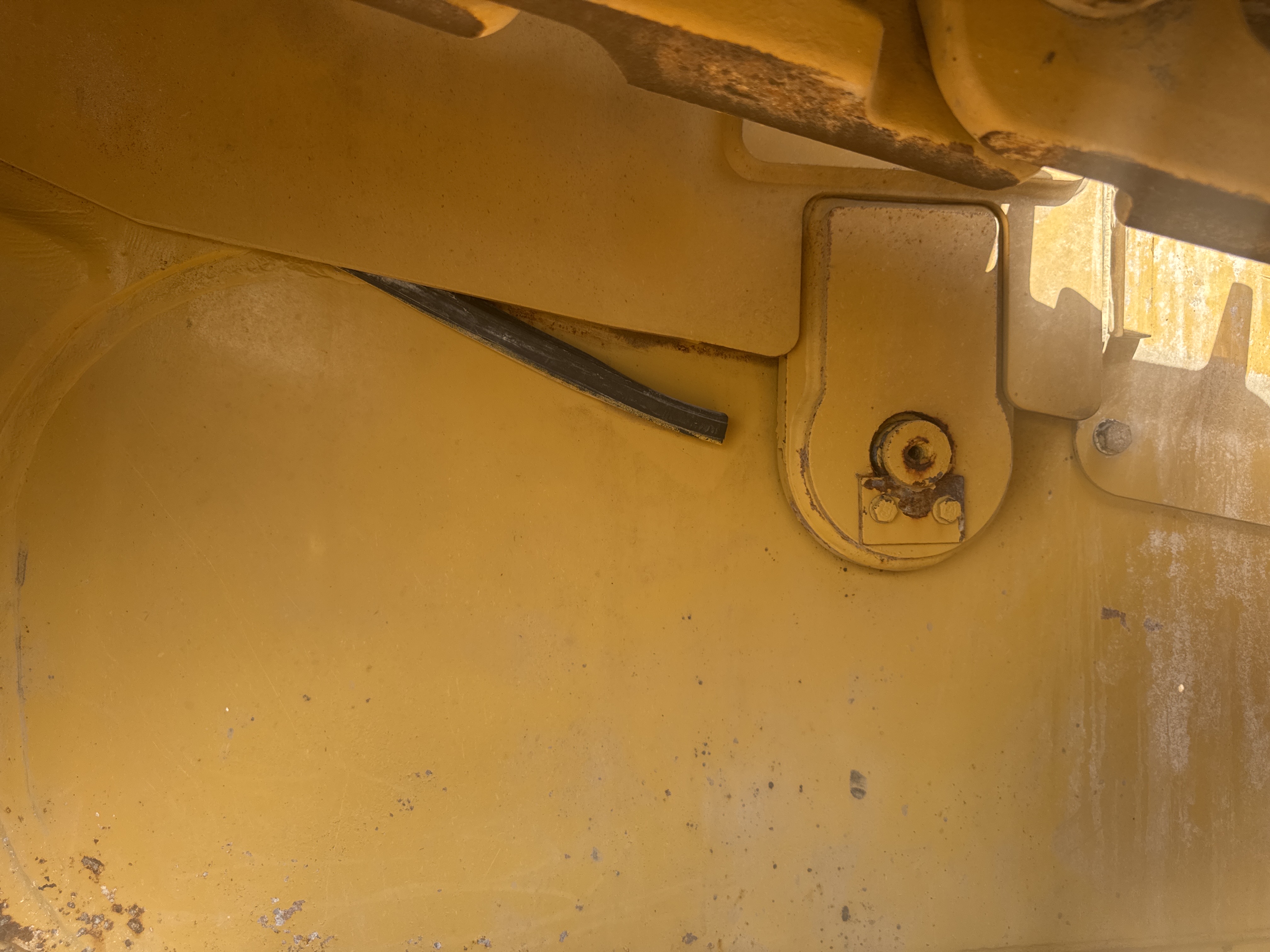 CDB-017-Cat-D8T-Crawler-dozers-inspection-Drive-system-Transmission-1