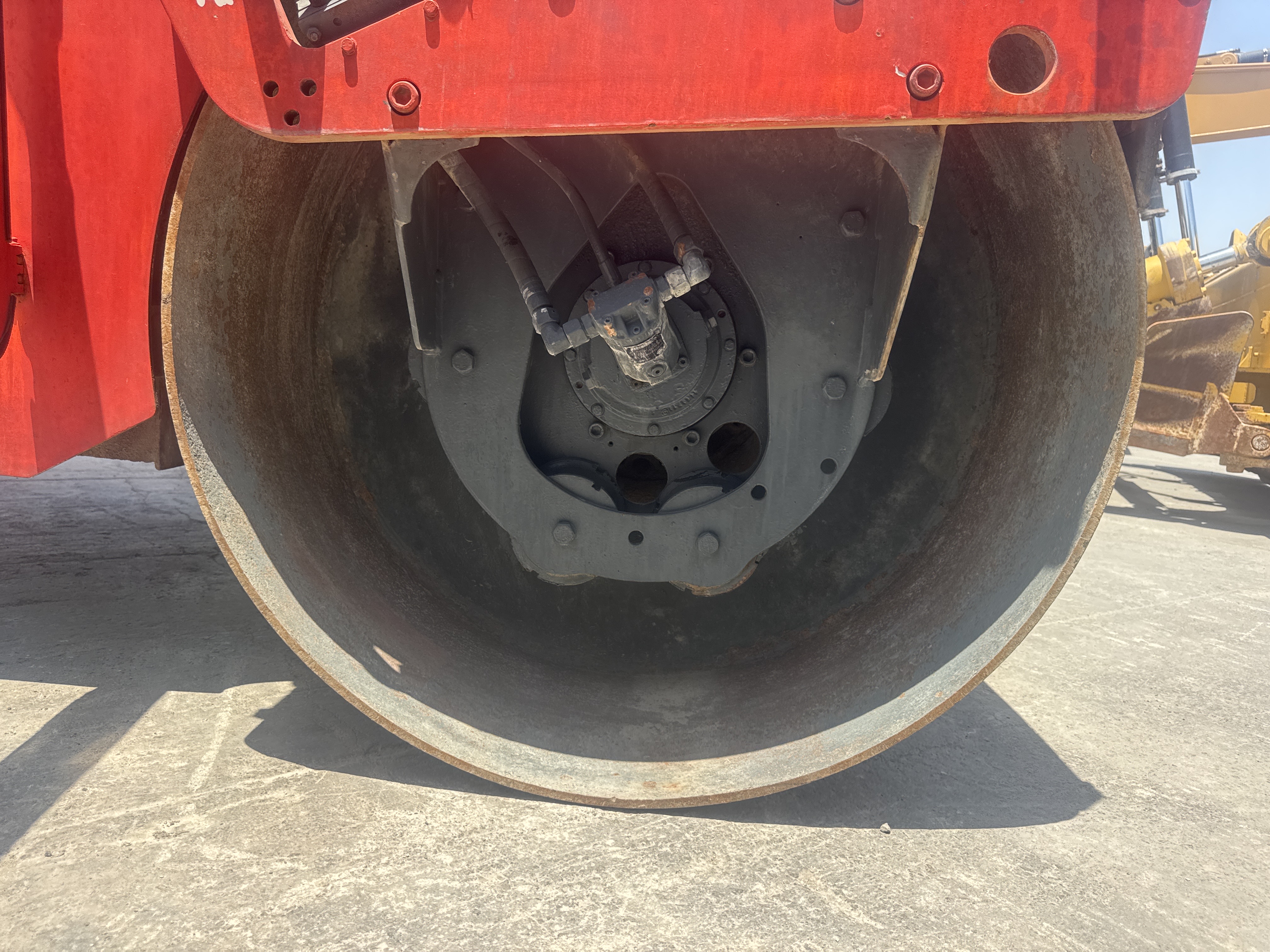 SRC-016-Hamm-HD-75-Tandem-rollers-inspection-Chassis-Front-drum-1