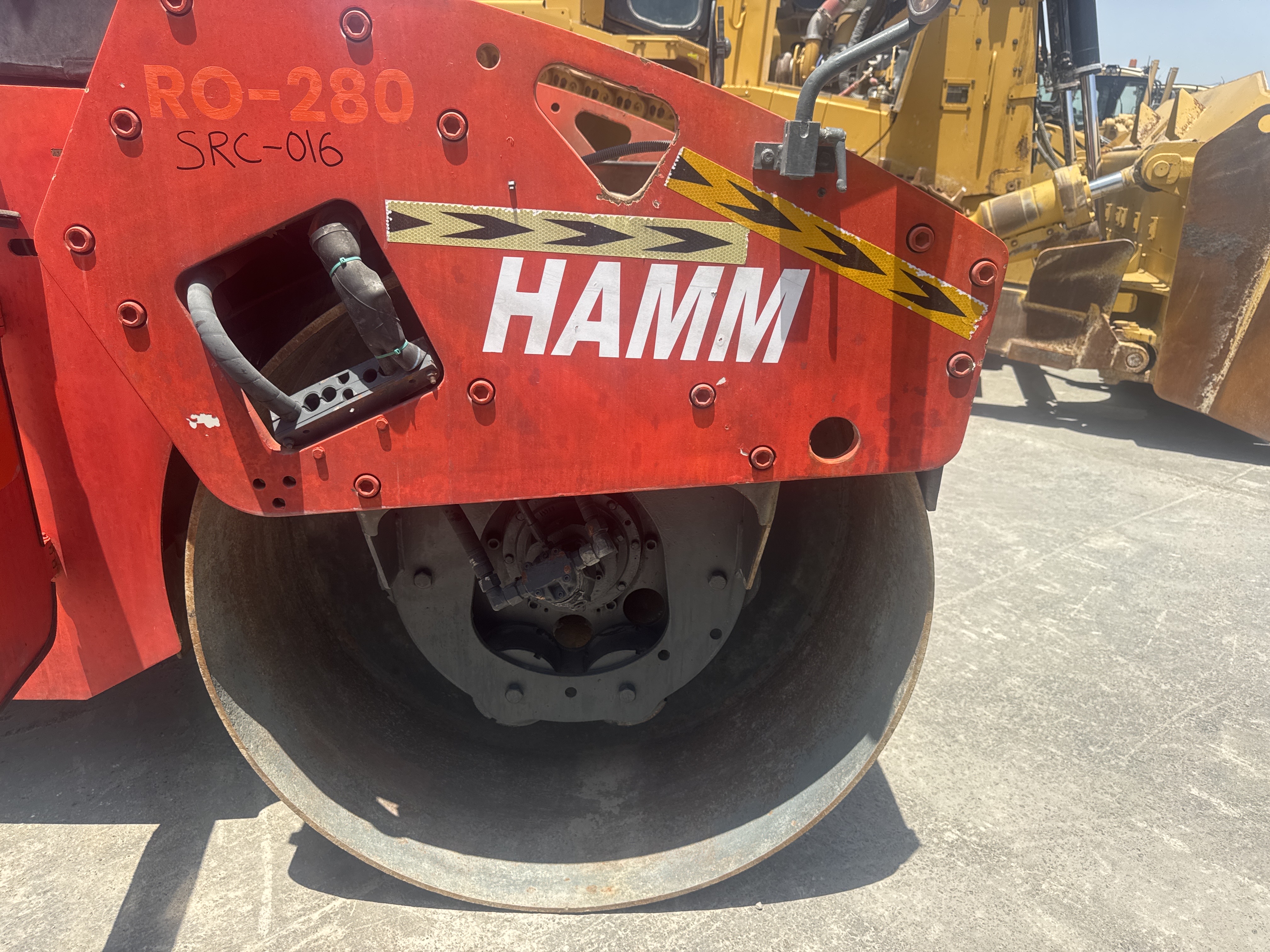 SRC-016-Hamm-HD-75-Tandem-rollers-inspection-Chassis-Front-drum-1