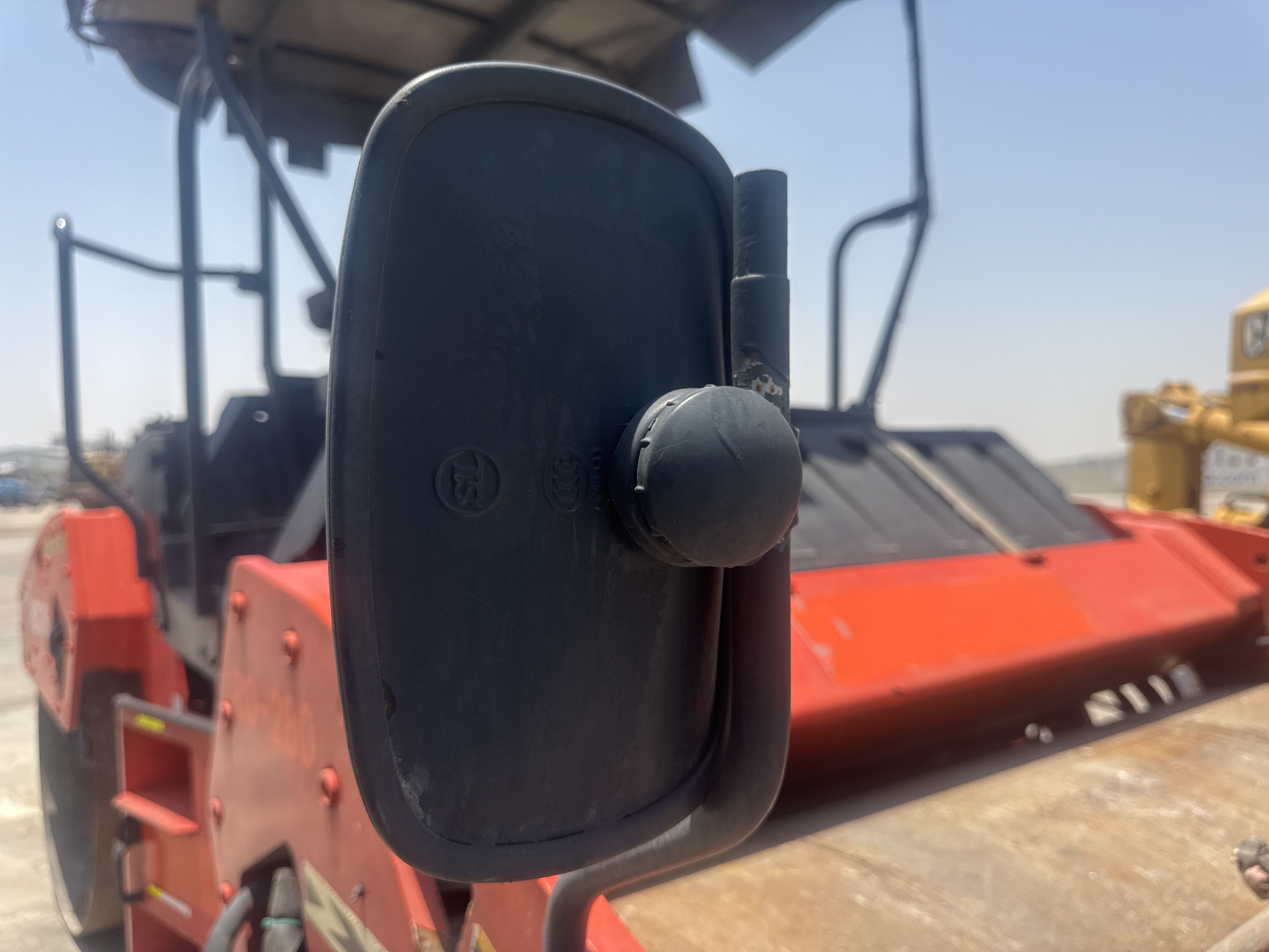 SRC-016-Hamm-HD-75-Tandem-rollers-inspection-Cabin-Mirrors-1