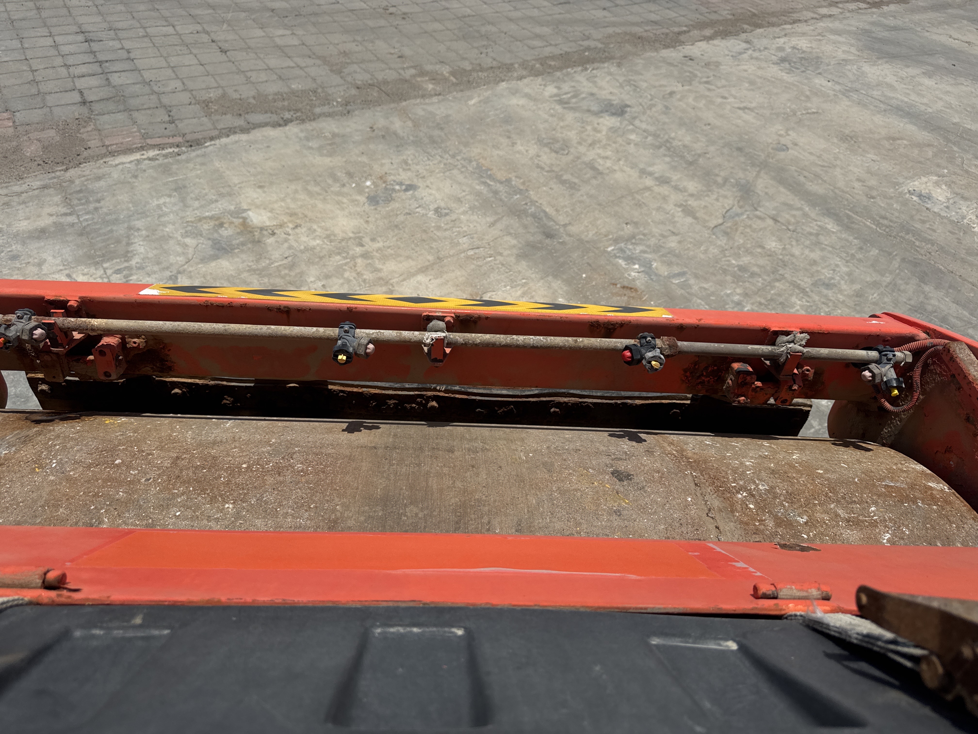 SRC-016-Hamm-HD-75-Tandem-rollers-inspection-Structure-Water-spraying-system-1