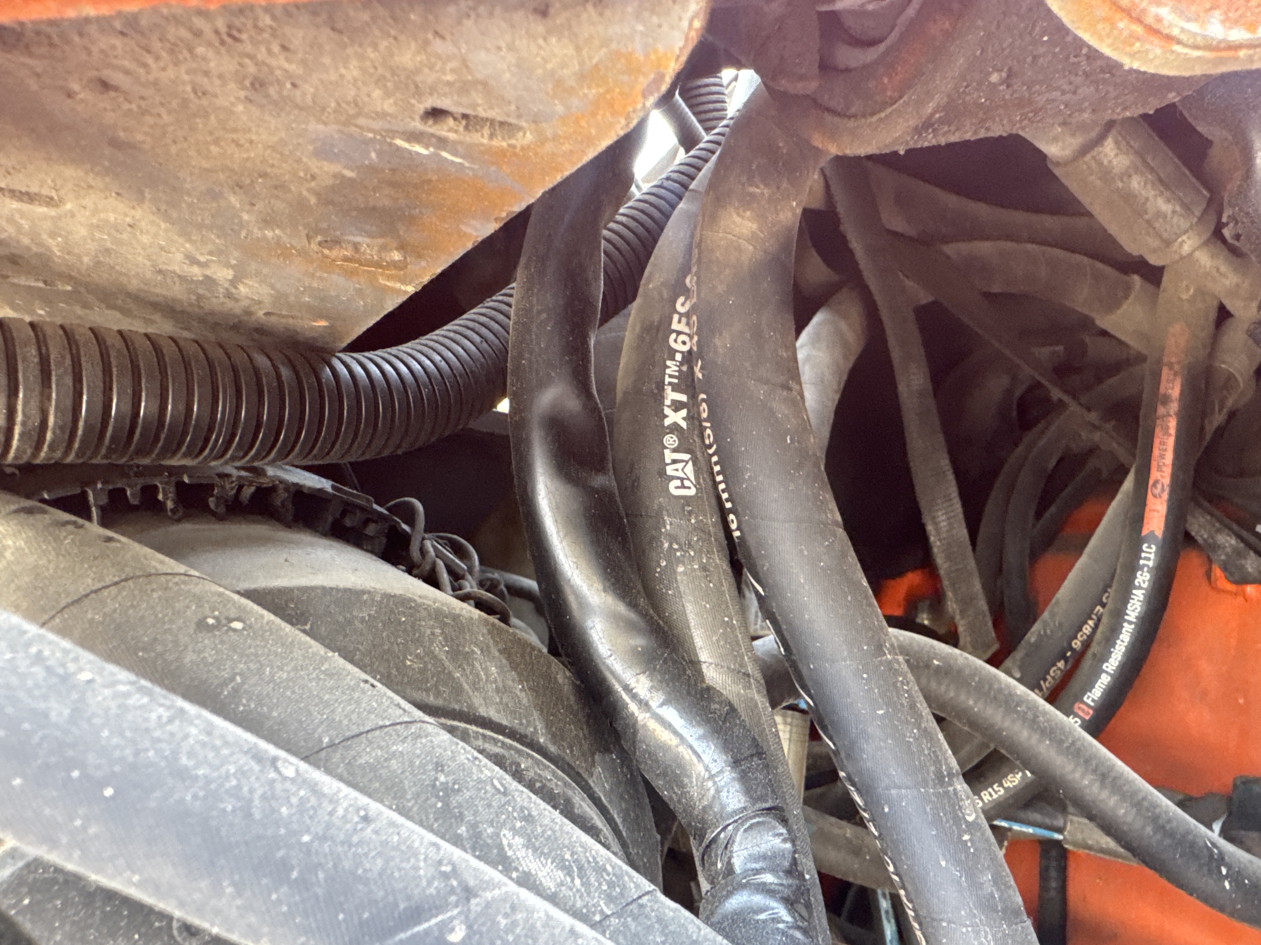 SRC-016-Hamm-HD-75-Tandem-rollers-inspection-Engine-Hoses-1