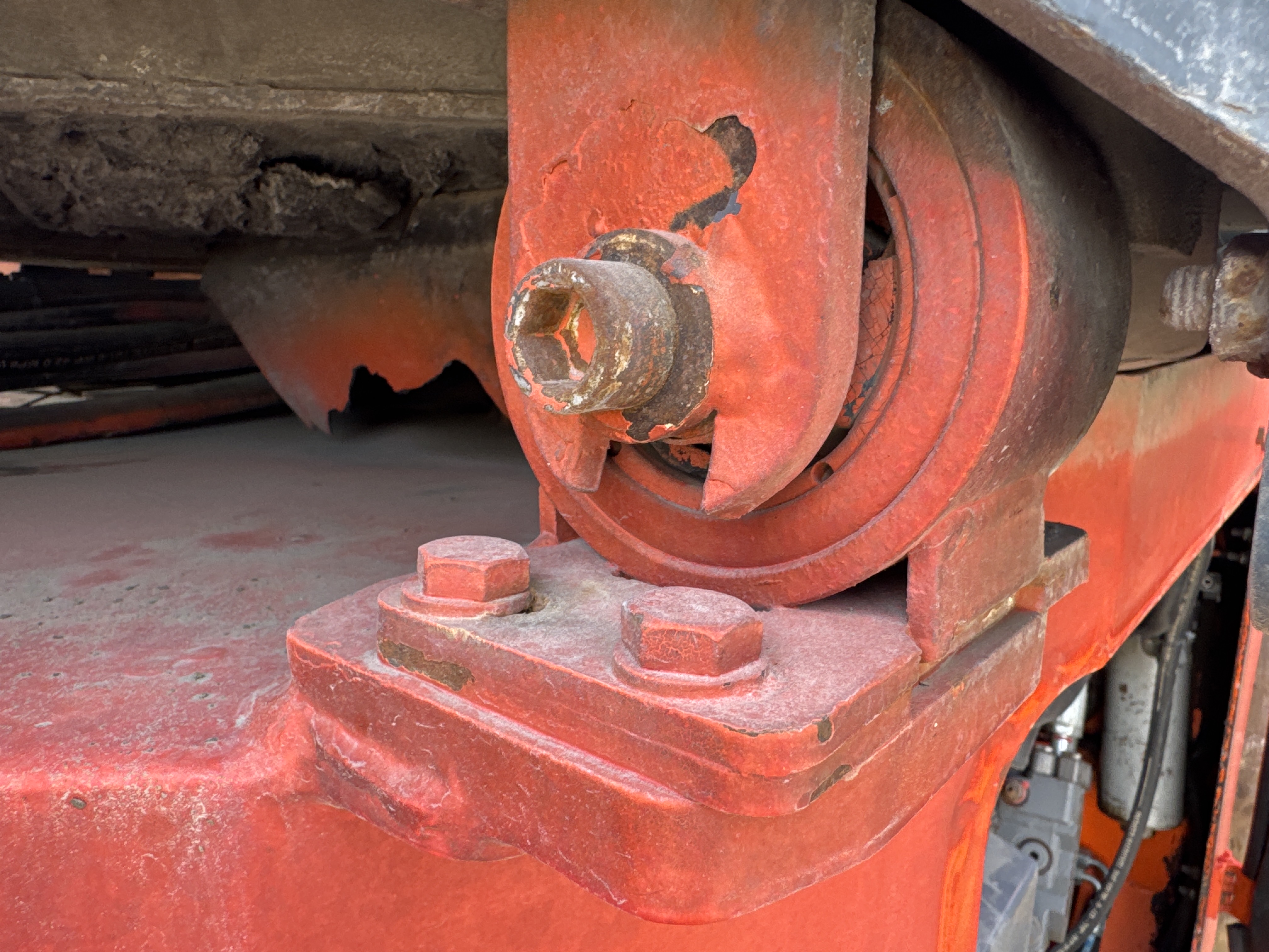 SRC-016-Hamm-HD-75-Tandem-rollers-inspection-Hydraulics-Hydraulic-pins-/-locks-1
