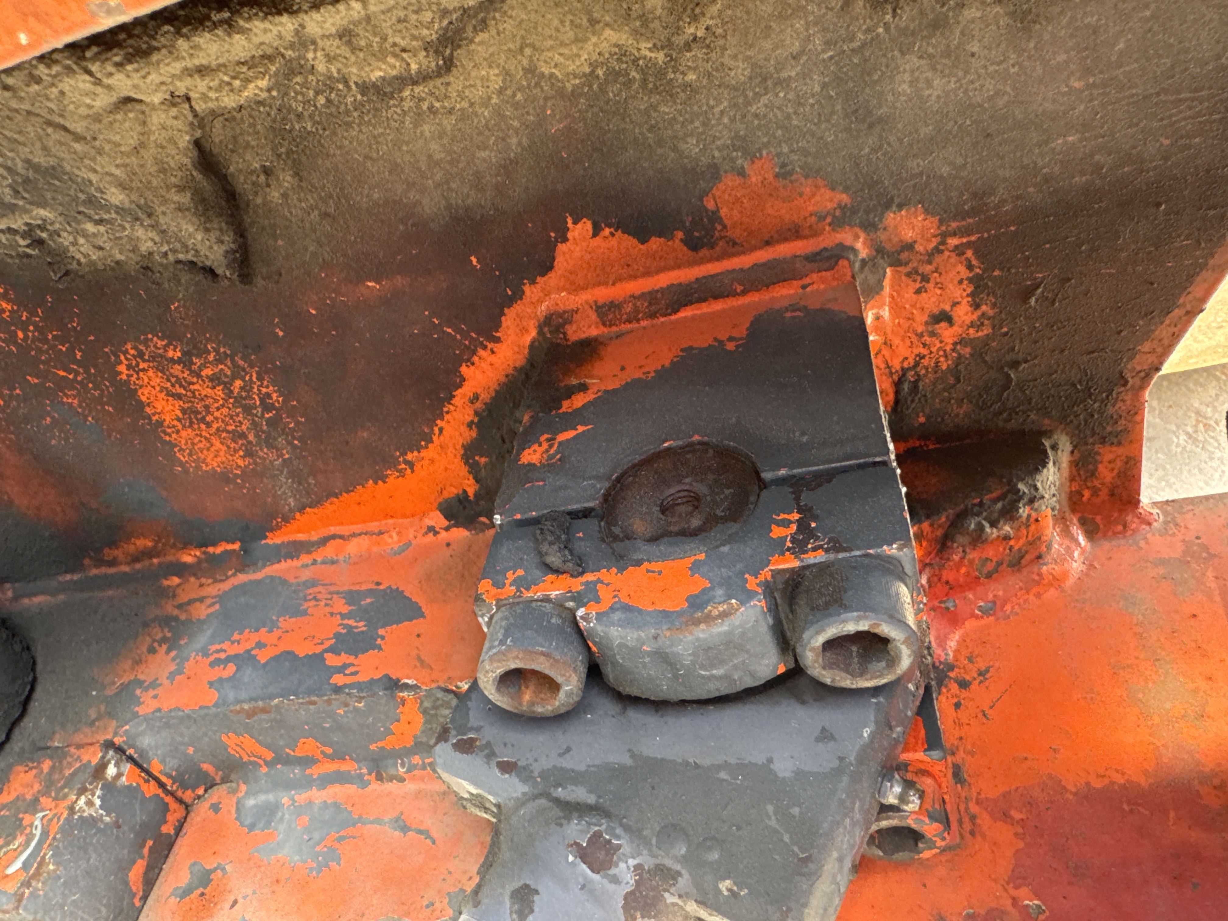 SRC-016-Hamm-HD-75-Tandem-rollers-inspection-Hydraulics-Hydraulic-pins-/-locks-1
