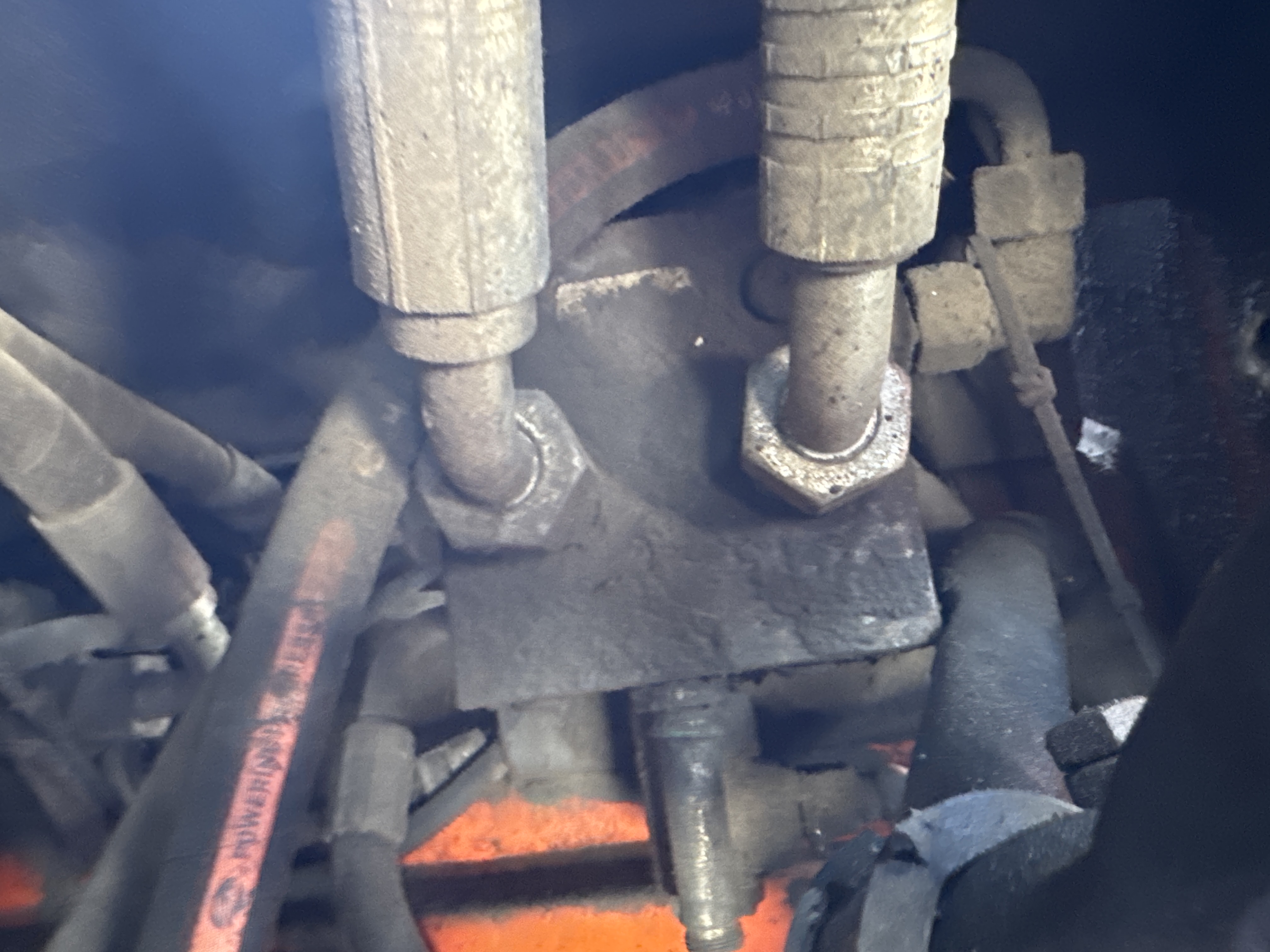 SRC-016-Hamm-HD-75-Tandem-rollers-inspection-Hydraulics-Main-control-valve-(MCV)-1