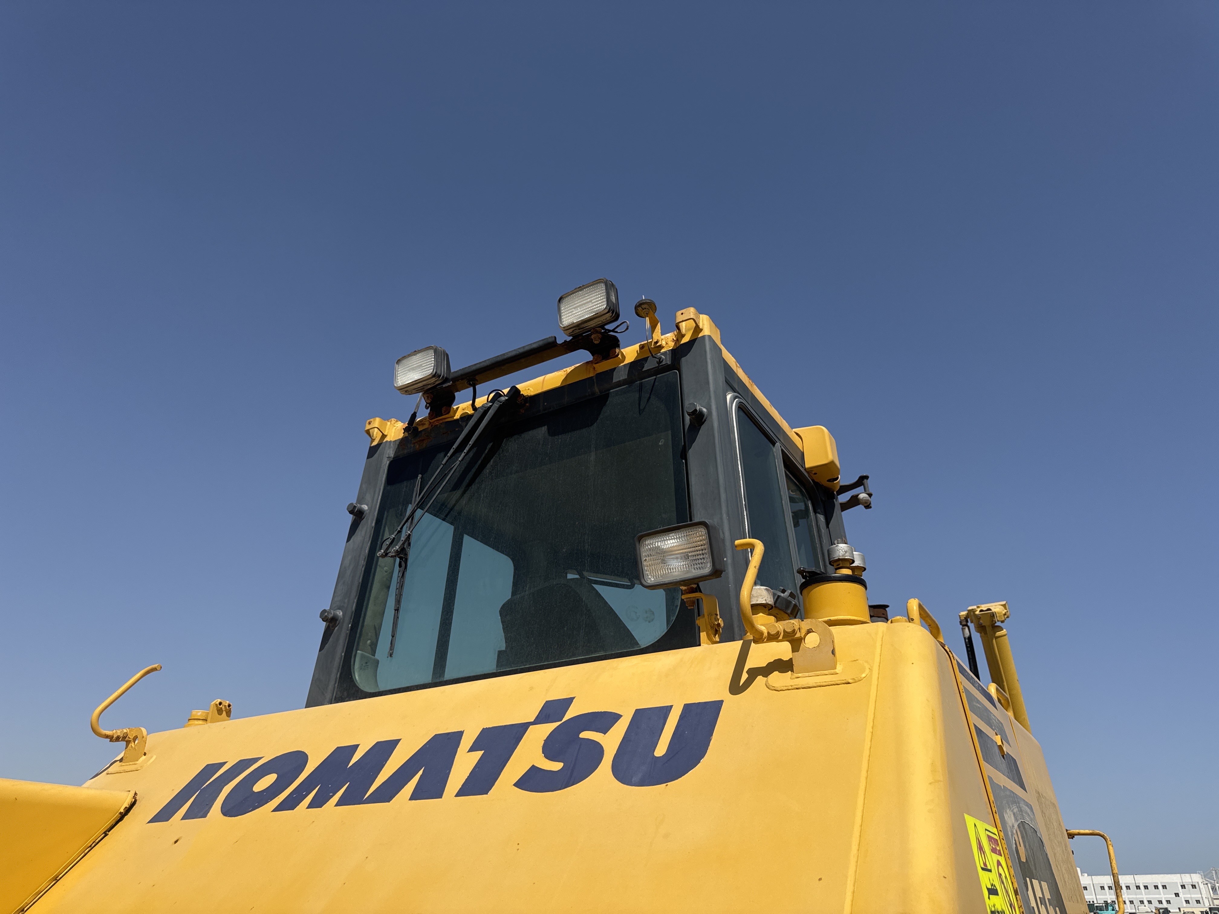 CDB-020-Komatsu-D155A-6R-Crawler-dozers-inspection-Safety-Rollover-protective-structure-(ROPS-/-FOPS)-1