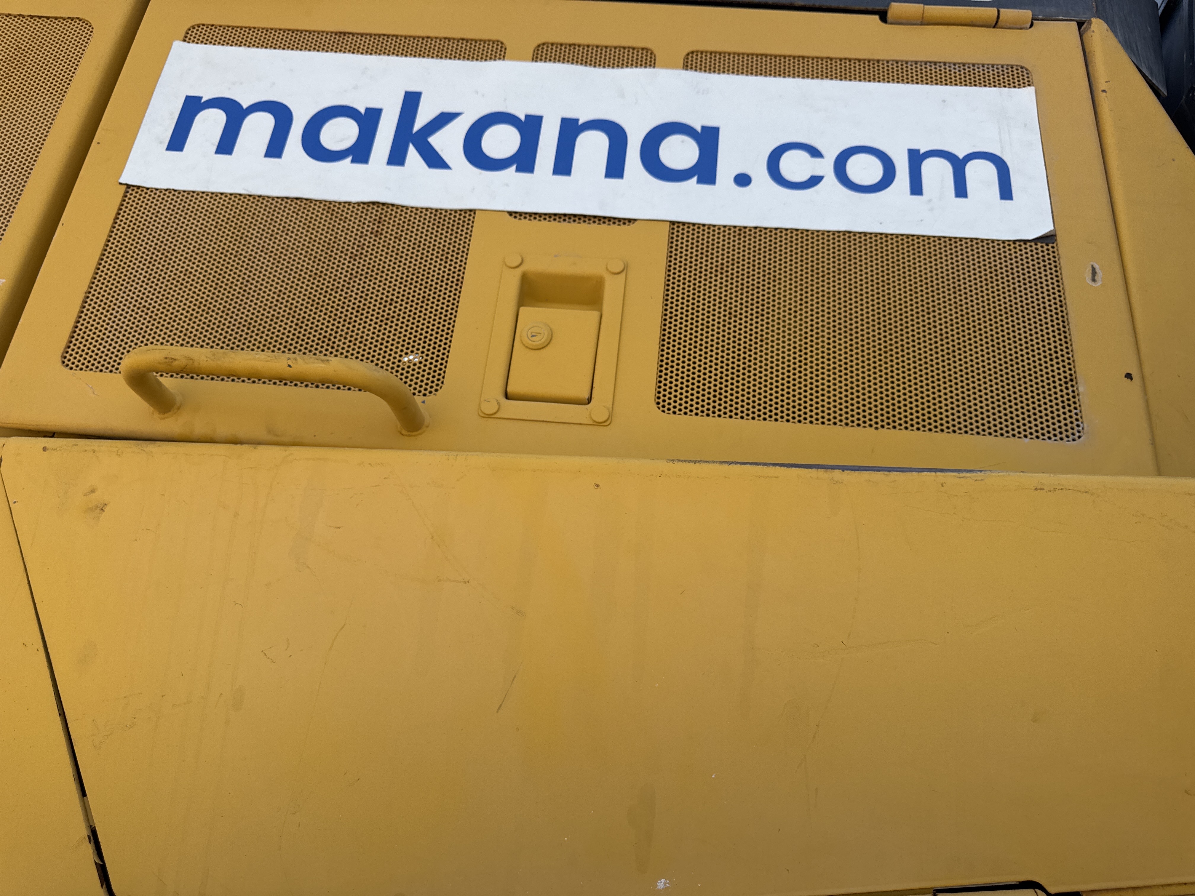 CDB-020-Komatsu-D155A-6R-Crawler-dozers-inspection-Structure-Sheet-metal-(fiberglass)-1