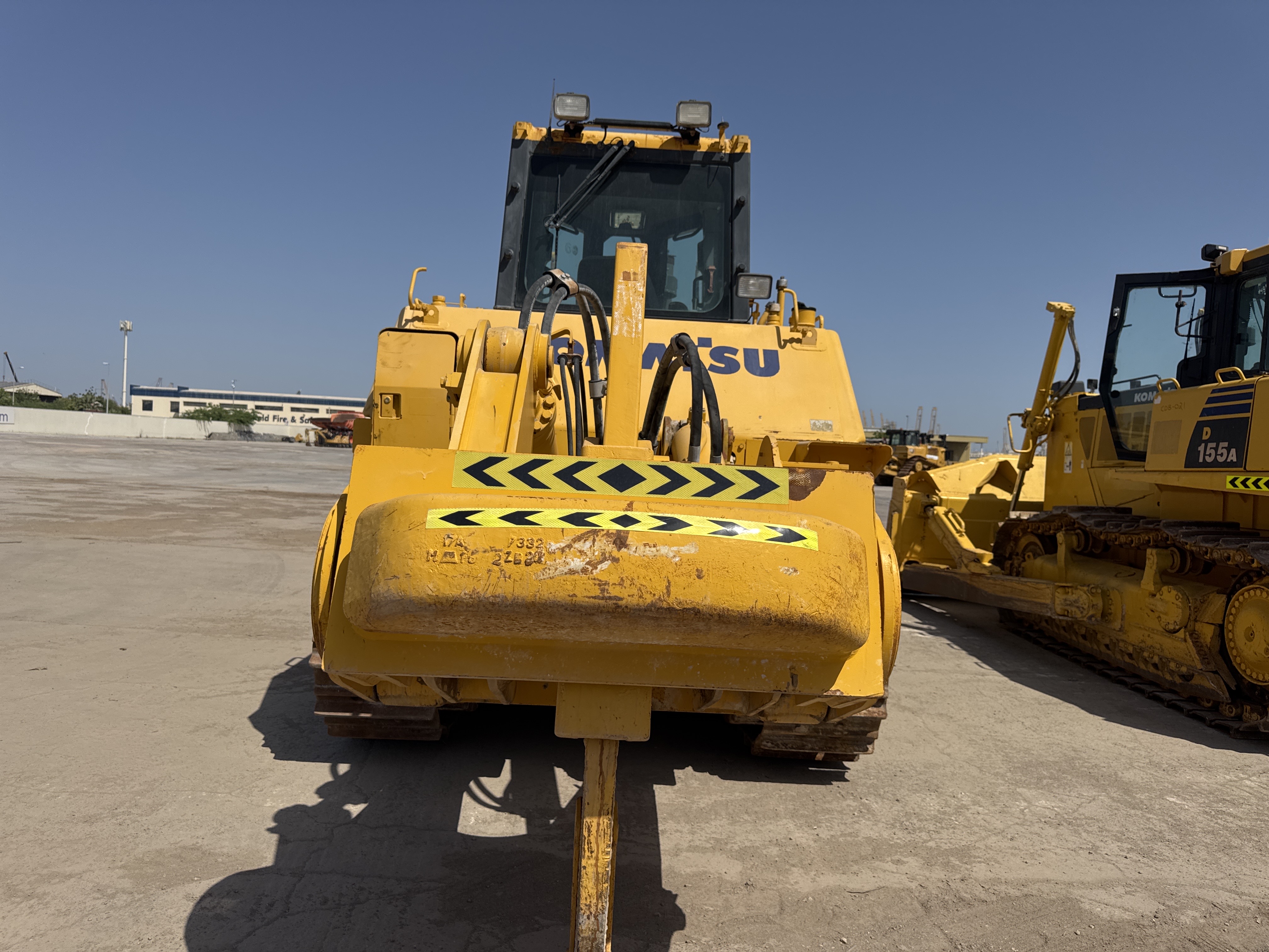 CDB-020-Komatsu-D155A-6R-Crawler-dozers-inspection-Structure-Paint-1