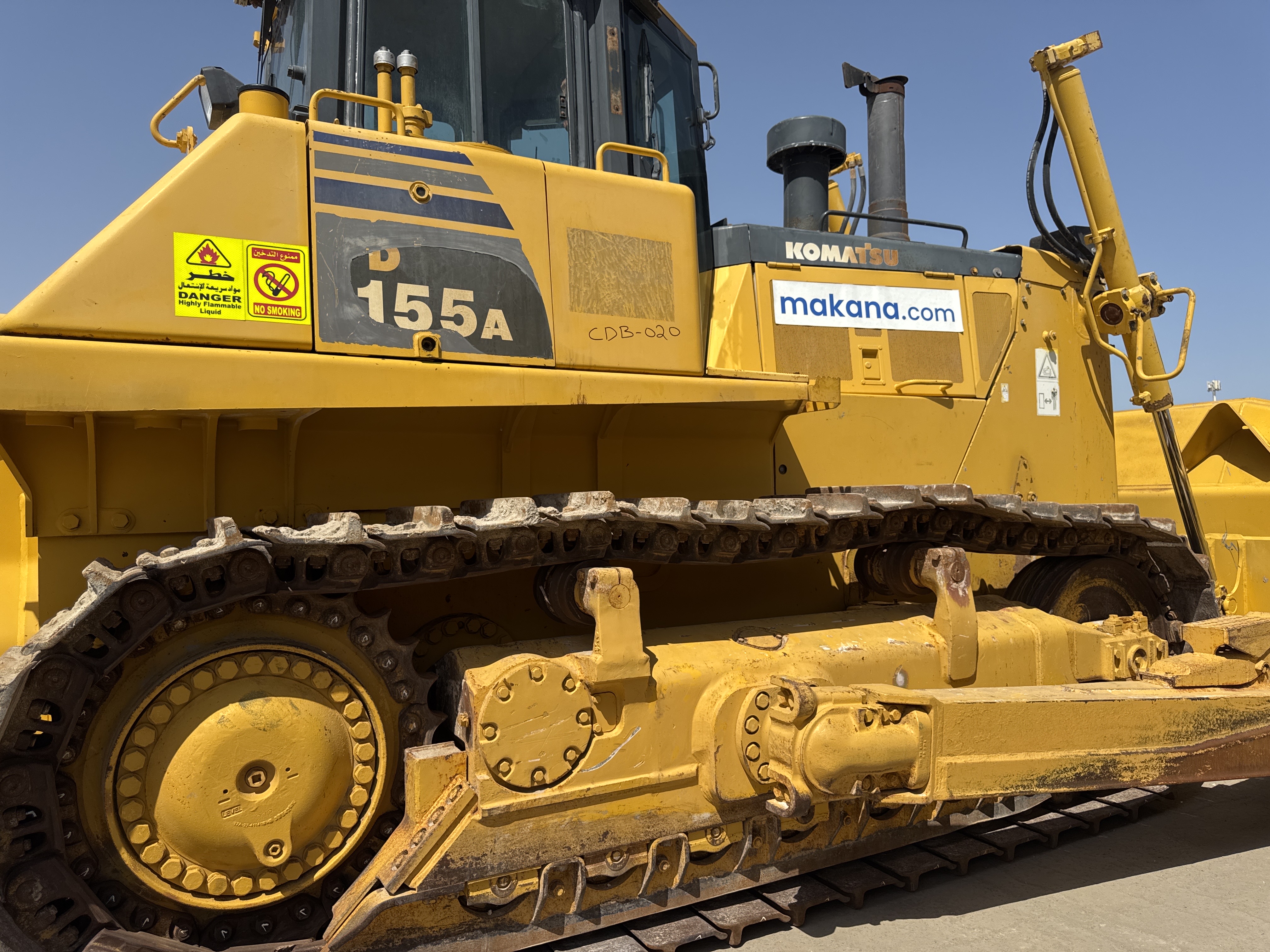 CDB-020-Komatsu-D155A-6R-Crawler-dozers-inspection-Structure-Paint-1