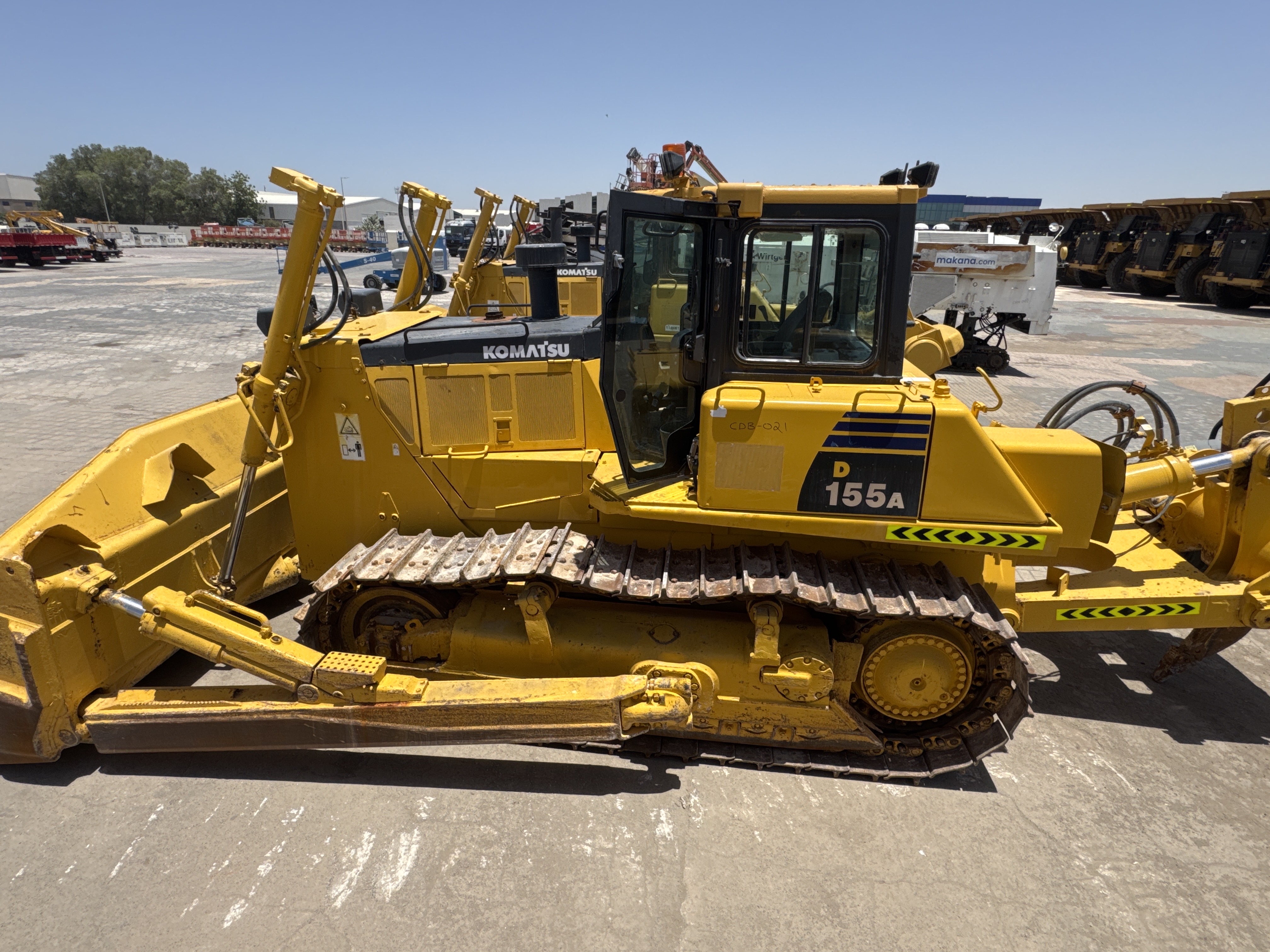 CDB-021-كوماتسو-D155A-6-بلدوزرات-مجنزرة-فحص-الهيكل-الصبغ-1