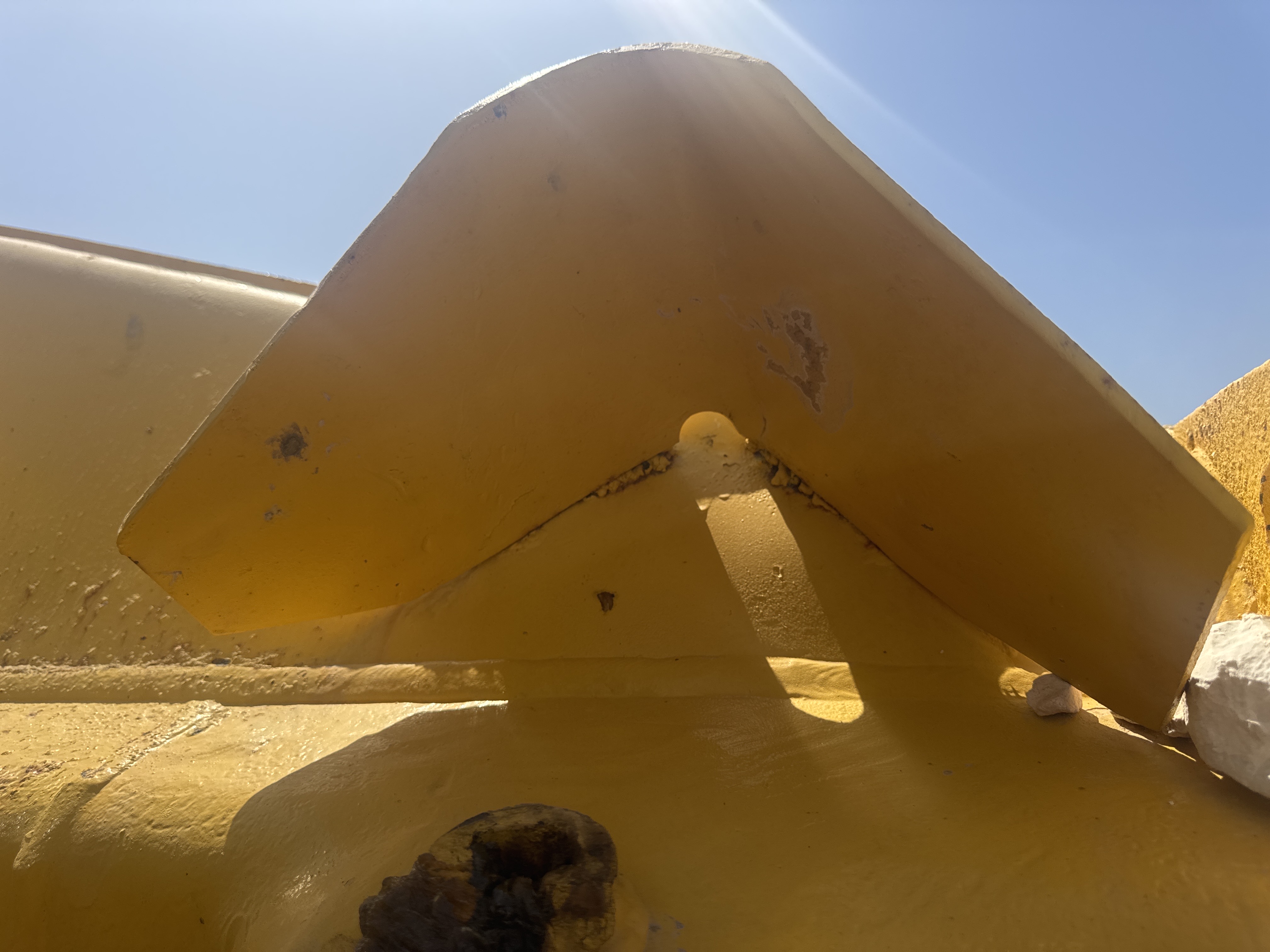 CDB-021-كوماتسو-D155A-6-بلدوزرات-مجنزرة-فحص-الهيكل-الصفائح-المعدنية-(الفيبرجلاس)-1