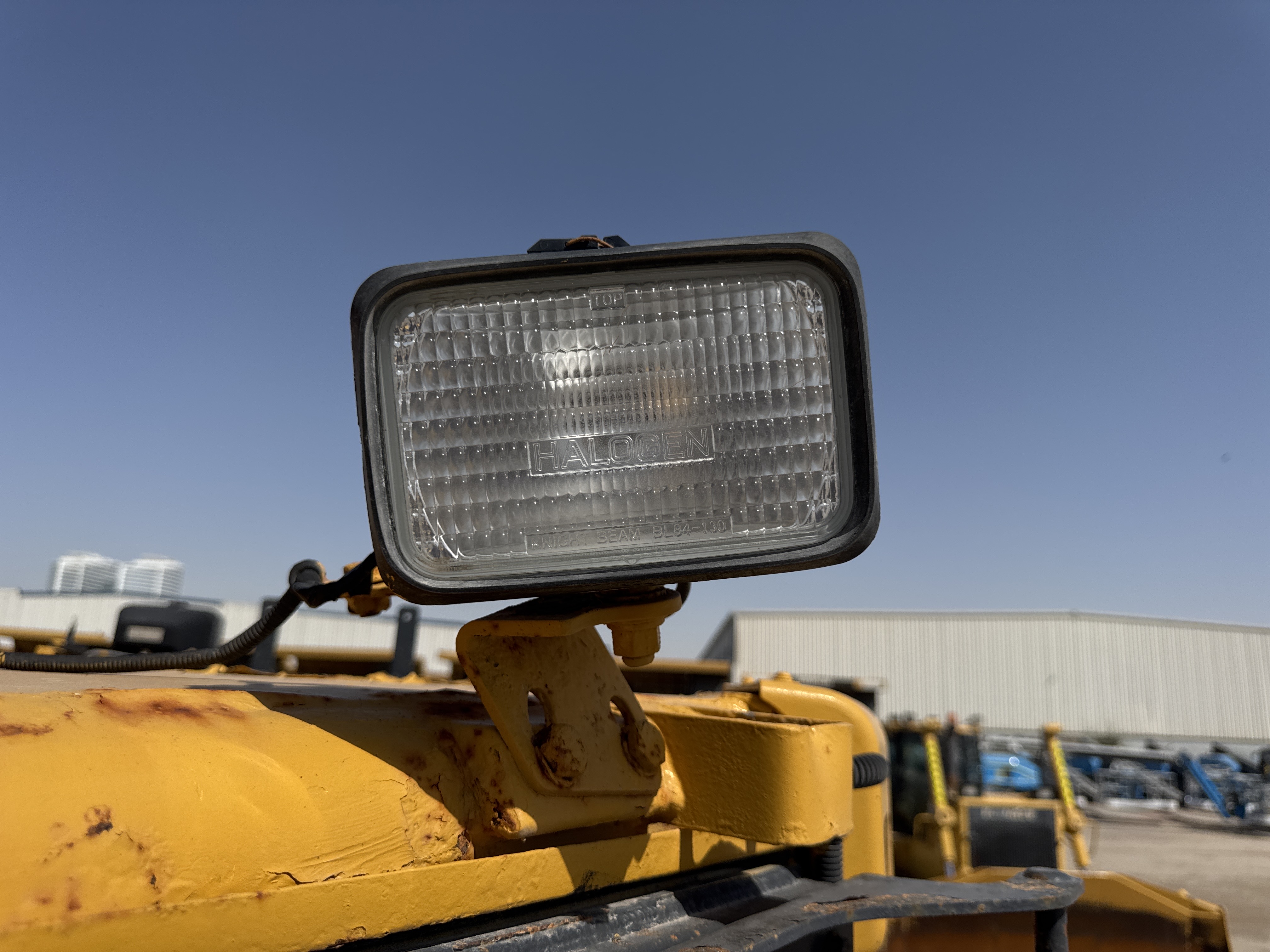 CDB-021-كوماتسو-D155A-6-بلدوزرات-مجنزرة-فحص-الإلكترونيات-الأنوار-والإشارات-1