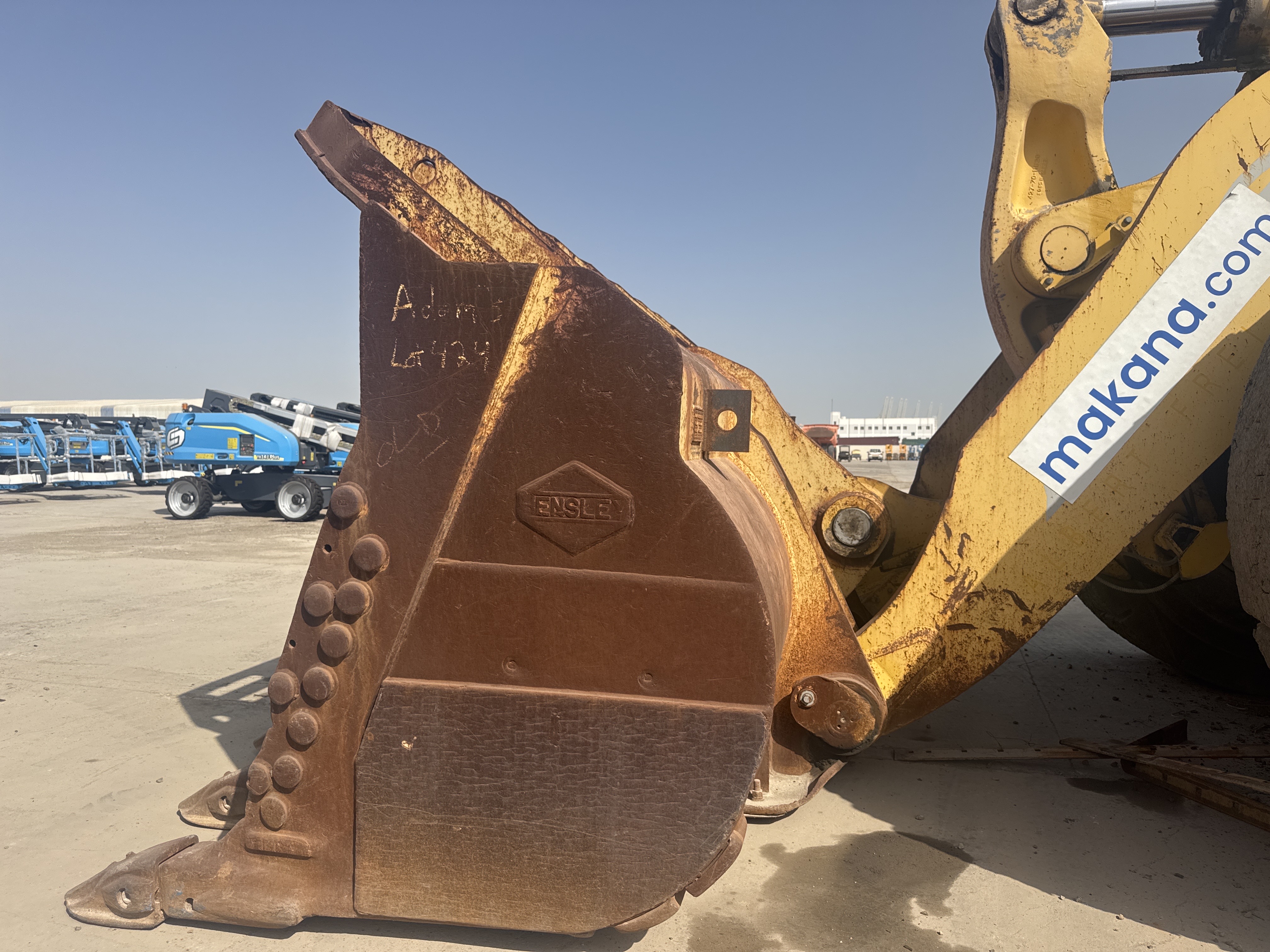 WHL-019-كوماتسو-WA900-3E0-لوادر-بعجلات-فحص-المرفقات-حالة-دلو-اللودر-1