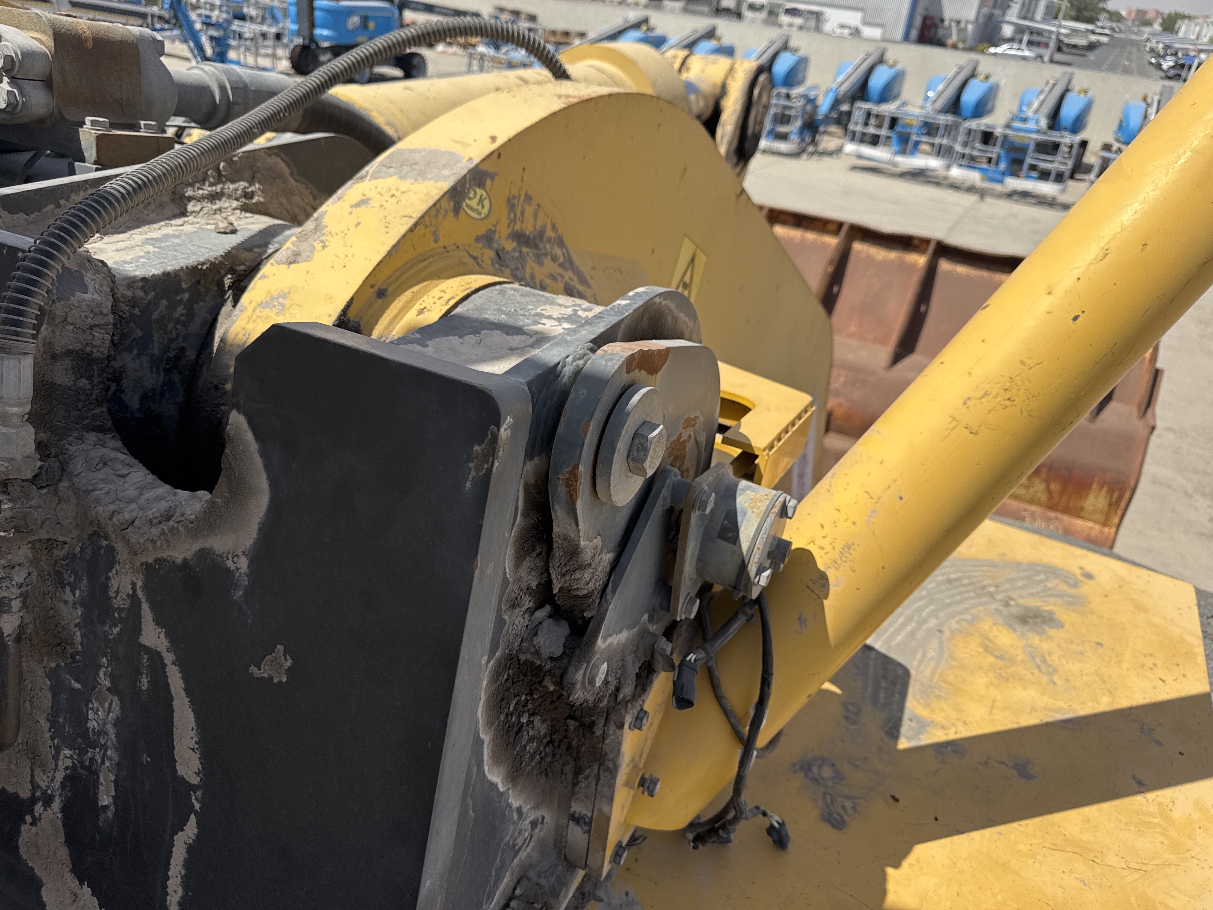 WHL-019-كوماتسو-WA900-3E0-لوادر-بعجلات-فحص-الهيكل-دبابيس-وبطانات-قاعدة-ذراع-الرفع-1