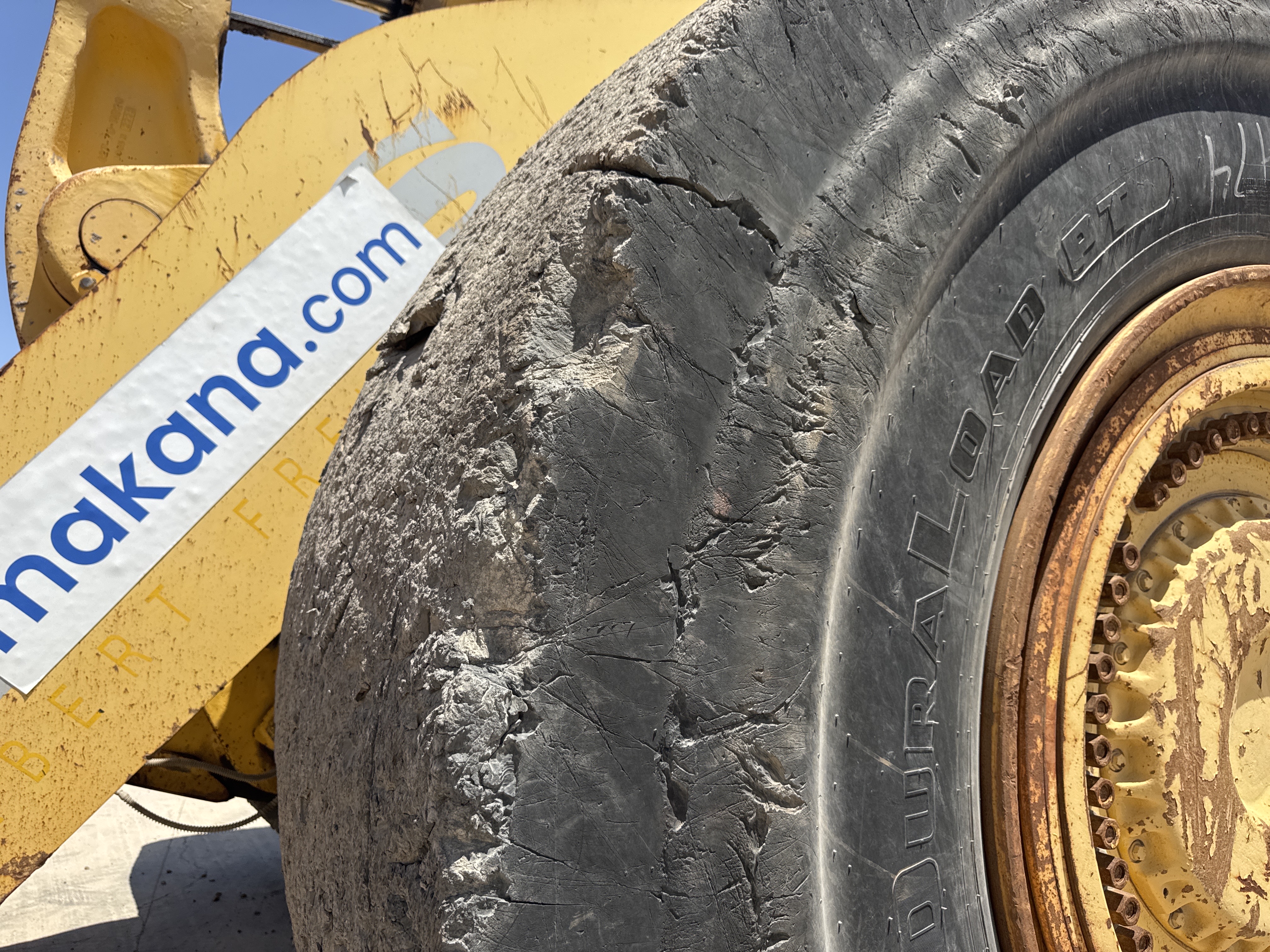 WHL-019-كوماتسو-WA900-3E0-لوادر-بعجلات-فحص-الهيكل-الإطار-الأمامي-الأيسر-/-محور-العجلة---الحالة-1