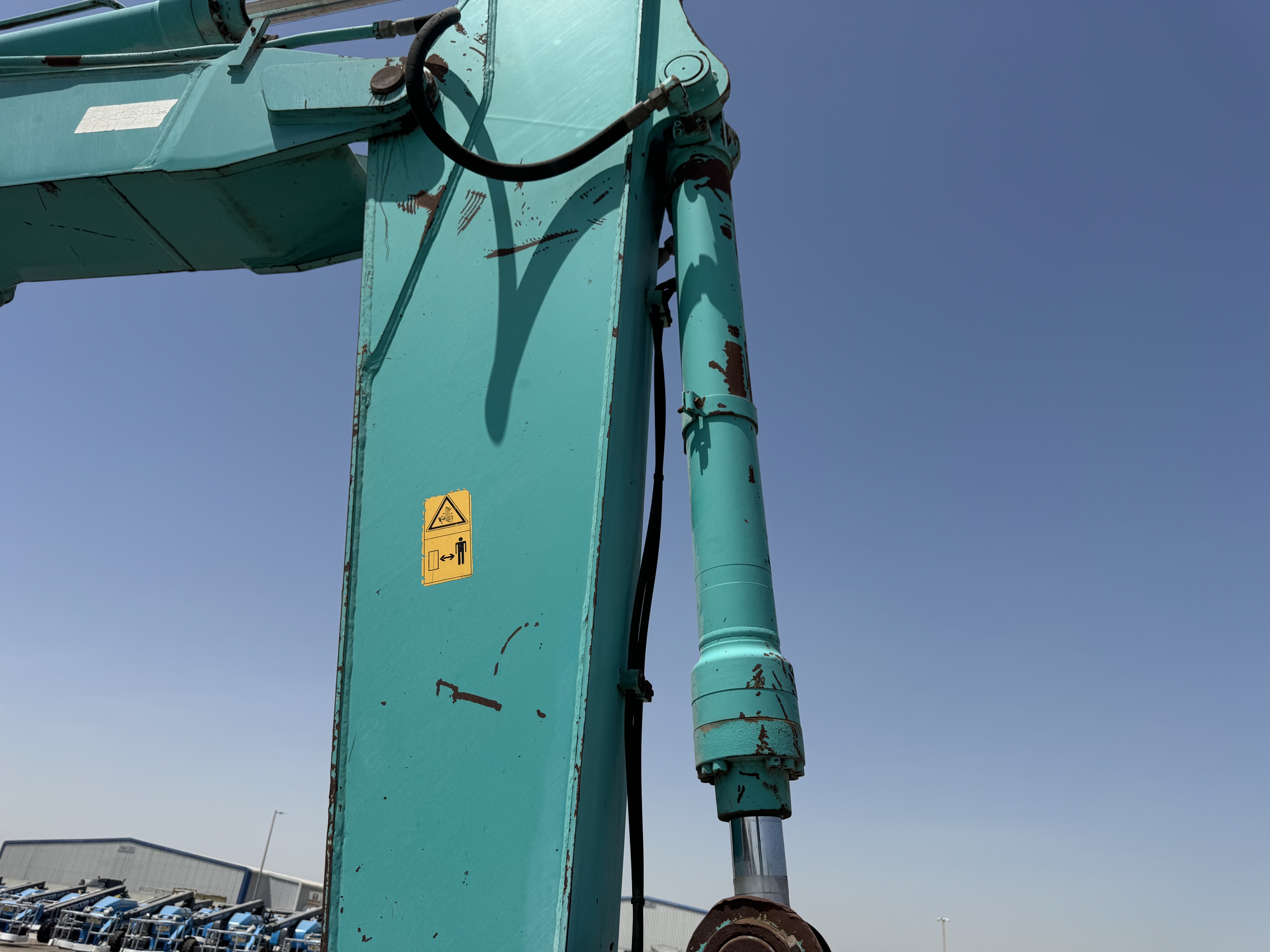MDX-027-كوبلكو-SK200SR-حفارات-متوسطة-فحص-الهيدروليك-أسطوانة-الدلو-1
