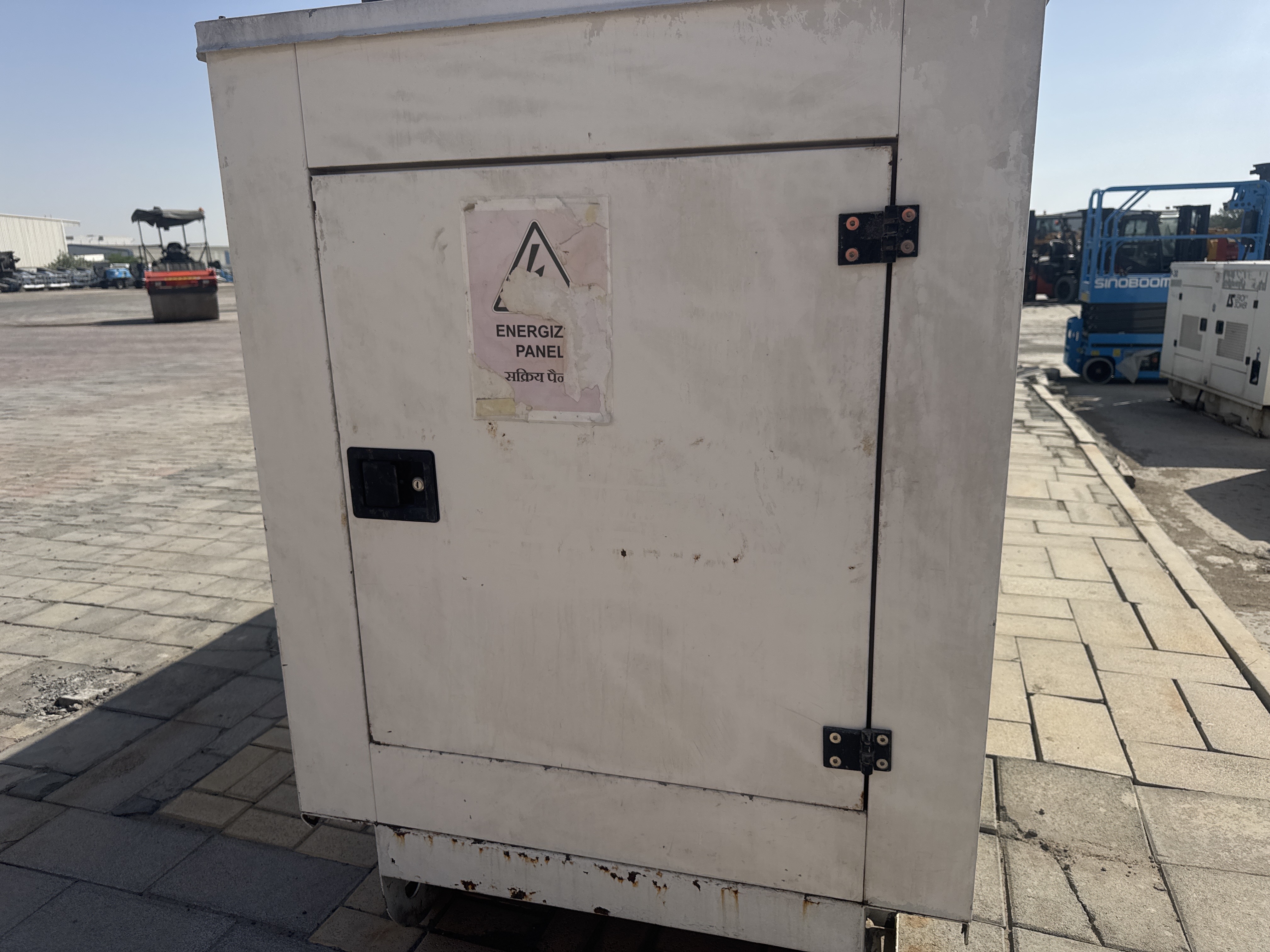 SGG-012-جون-دير-80-kVA-مولدات-ثابتة-فحص-الهيكل-الصبغ-1