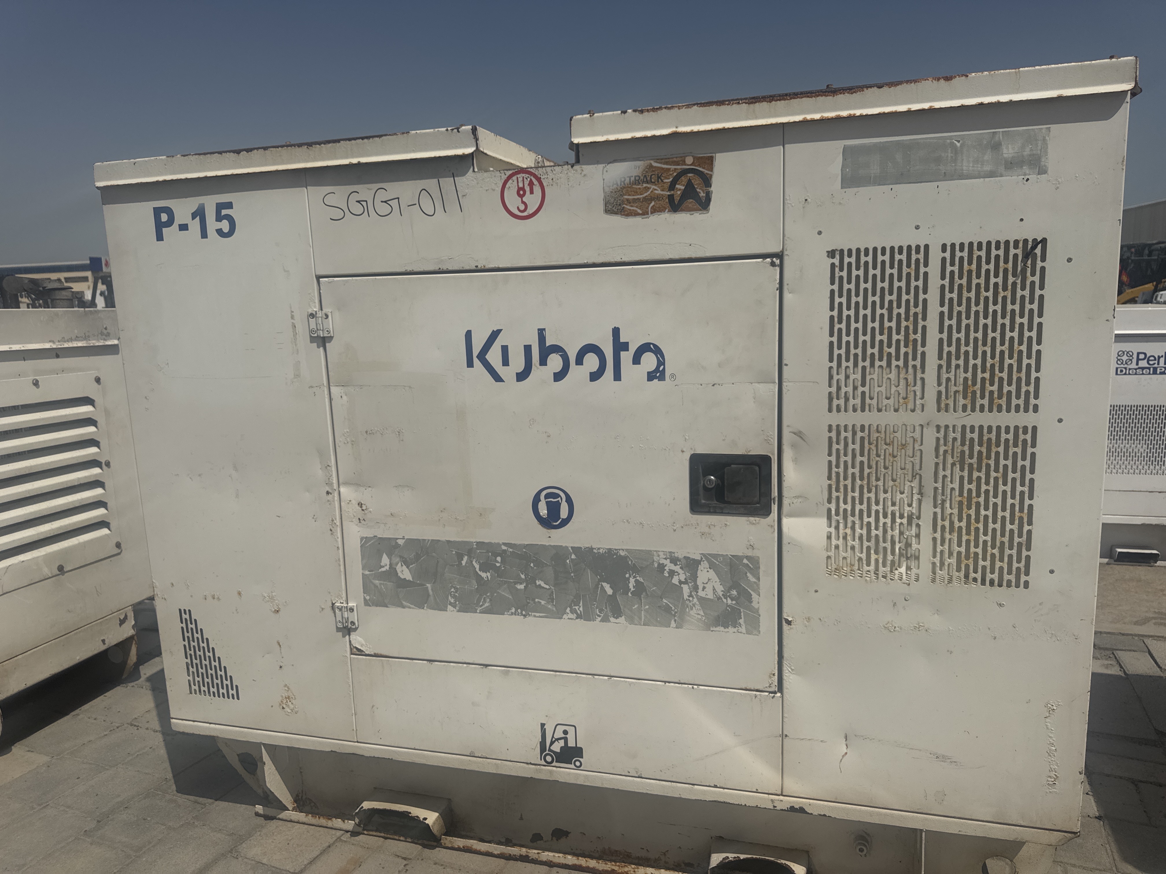 SGG-011-Kubota-15-kVA-Stationary-generators-inspection-Structure-Paint-1