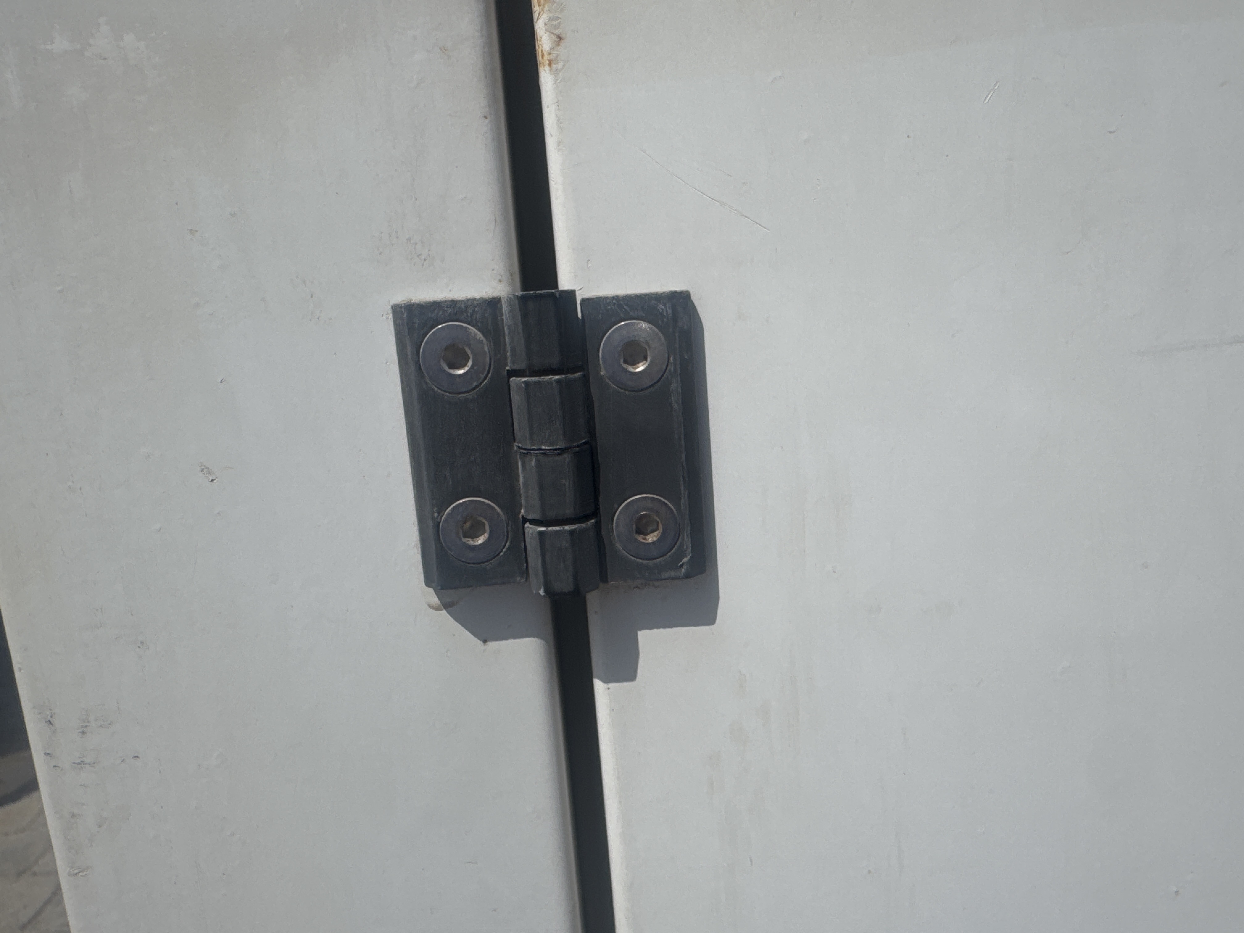 SGG-011-Kubota-15-kVA-Stationary-generators-inspection-Structure-Doors-1