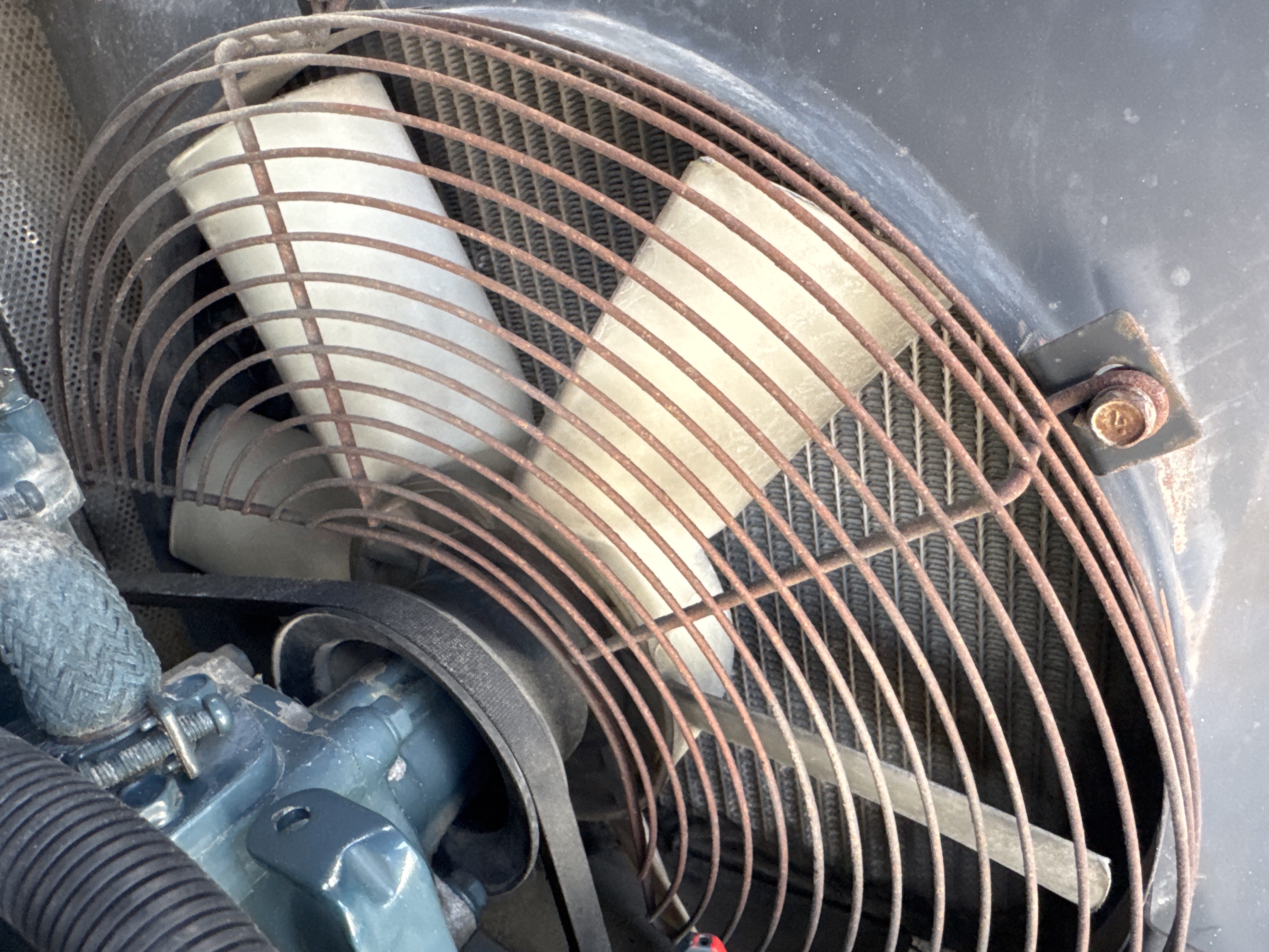 SGG-011-Kubota-15-kVA-Stationary-generators-inspection-Engine-Cooling-fan-and-fan-guard-1
