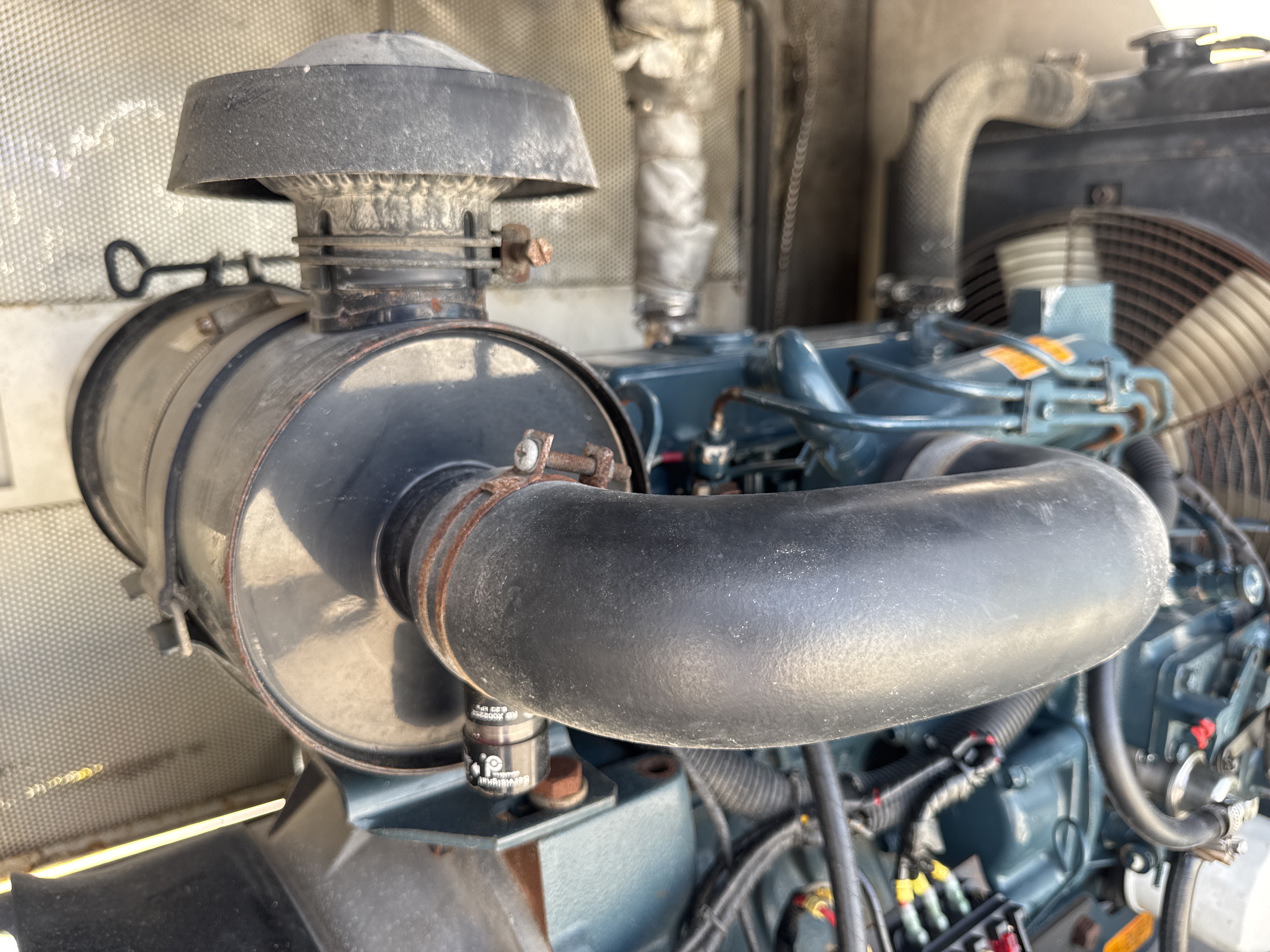 SGG-011-Kubota-15-kVA-Stationary-generators-inspection-Engine-Air-intake-system-1