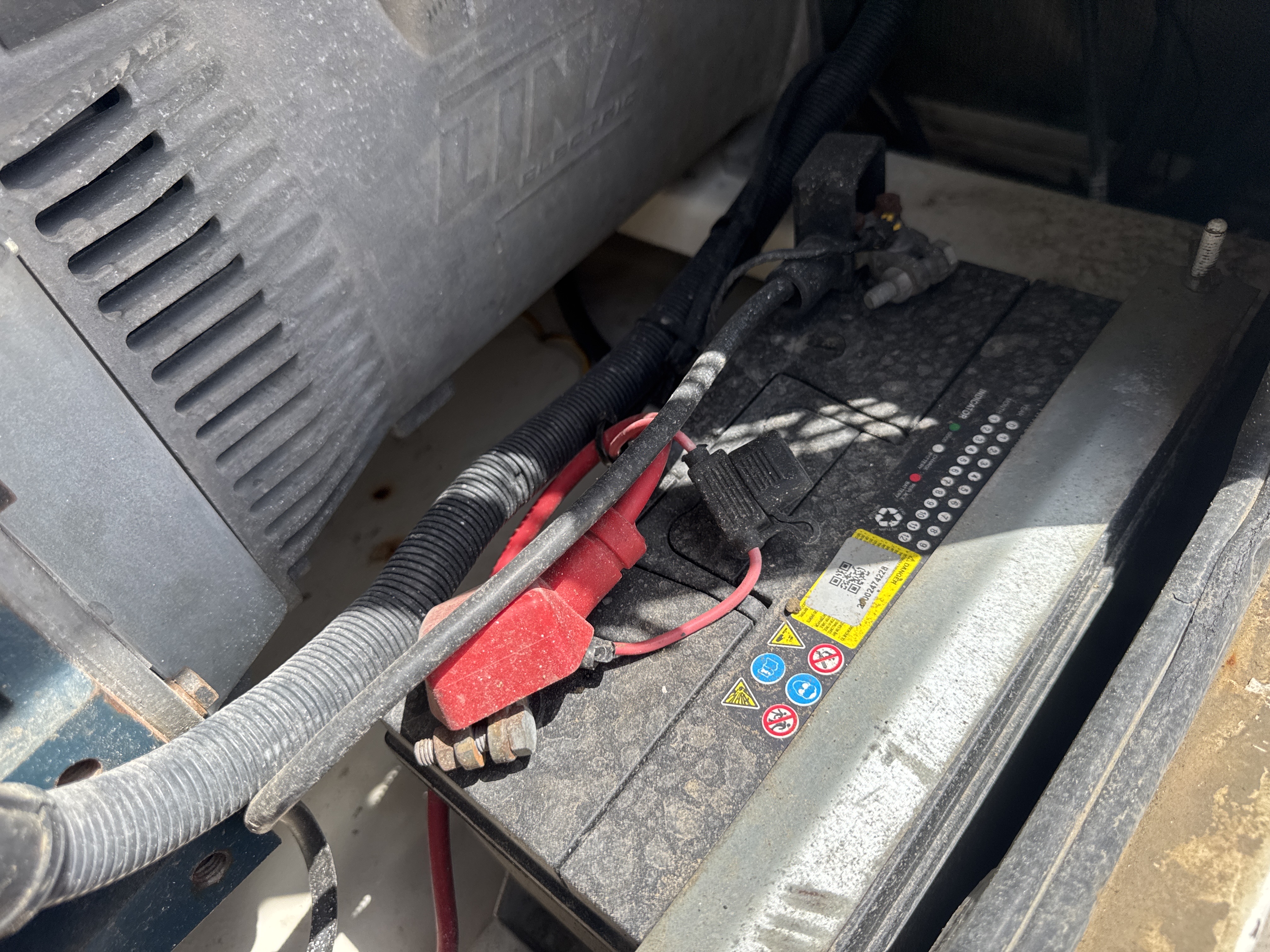 SGG-011-Kubota-15-kVA-Stationary-generators-inspection-Electronics-Battery-1