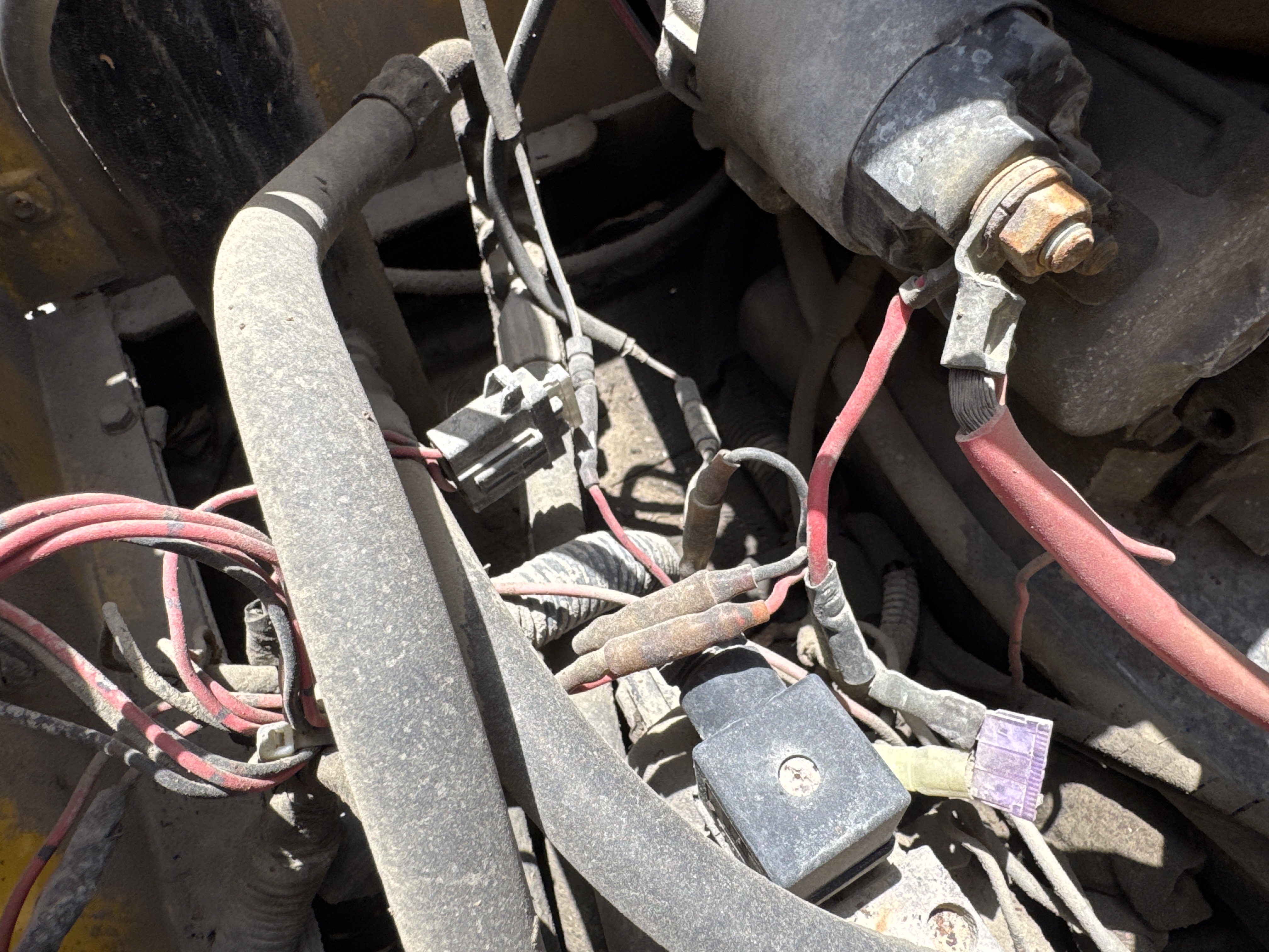 SRC-017-Sakai-CR270-Tandem-rollers-inspection-Electronics-Main-harness-1