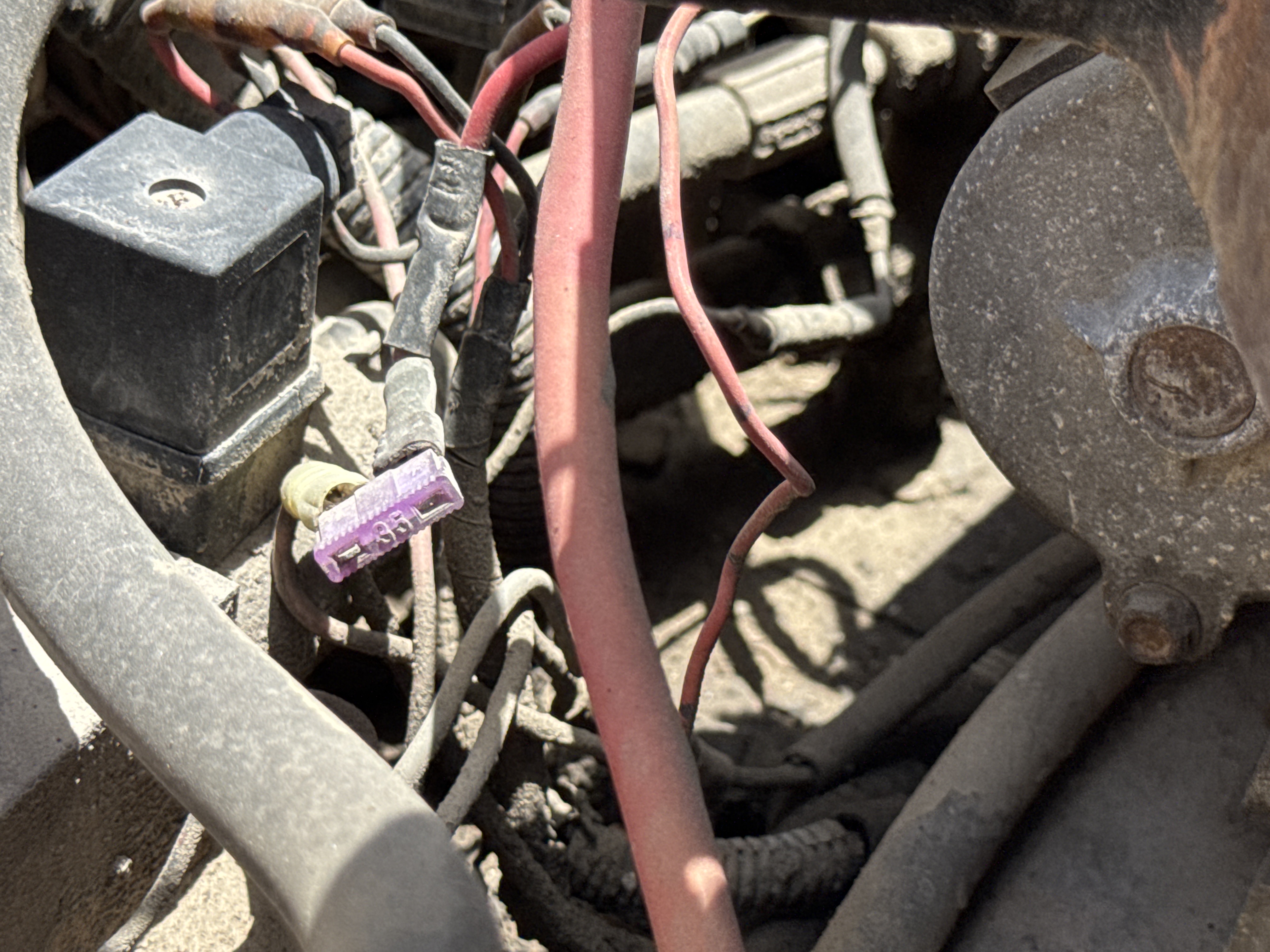 SRC-017-Sakai-CR270-Tandem-rollers-inspection-Electronics-Fuse-box-1