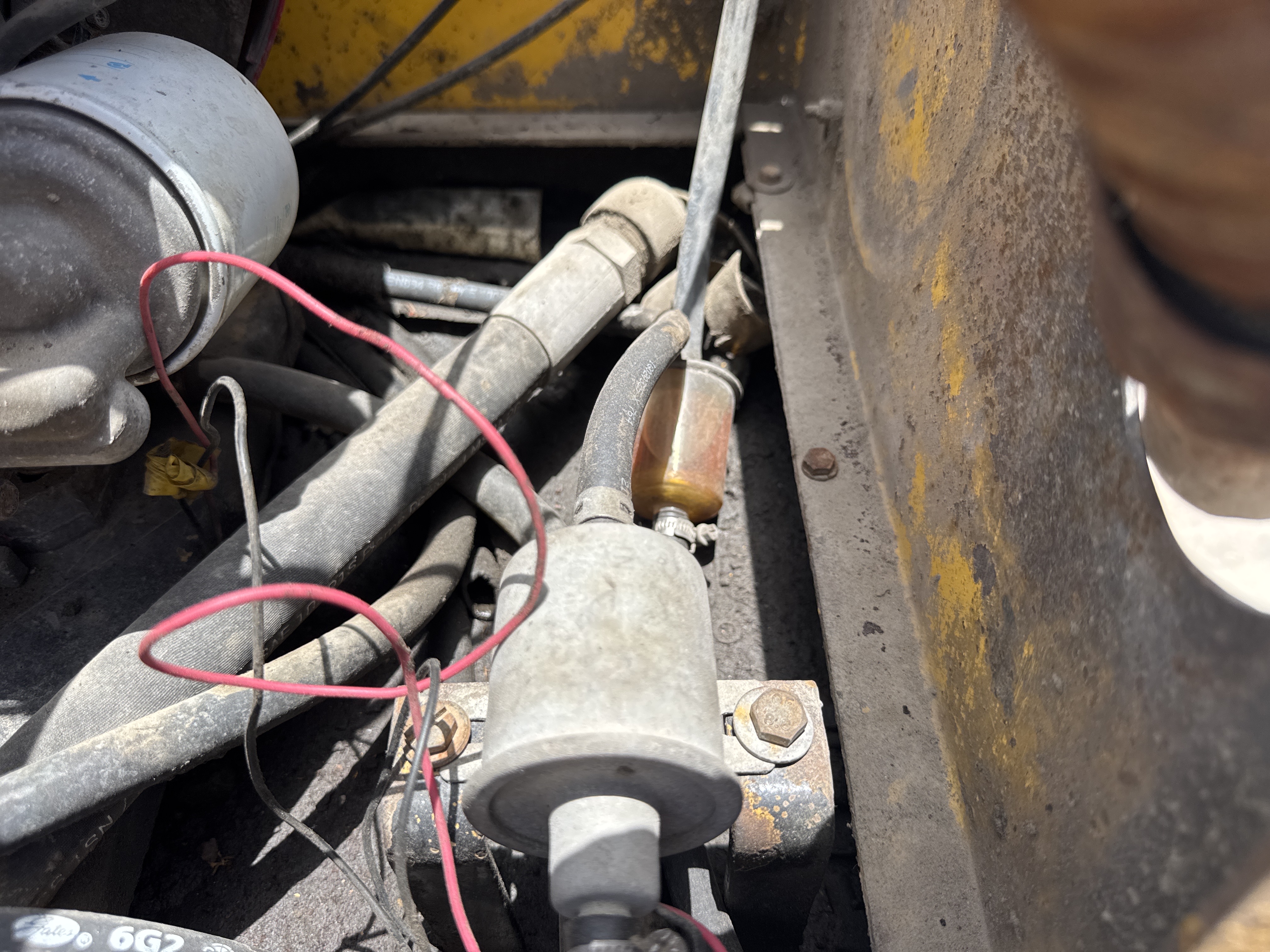 SRC-017-Sakai-CR270-Tandem-rollers-inspection-Engine-Fuel-leaks-1